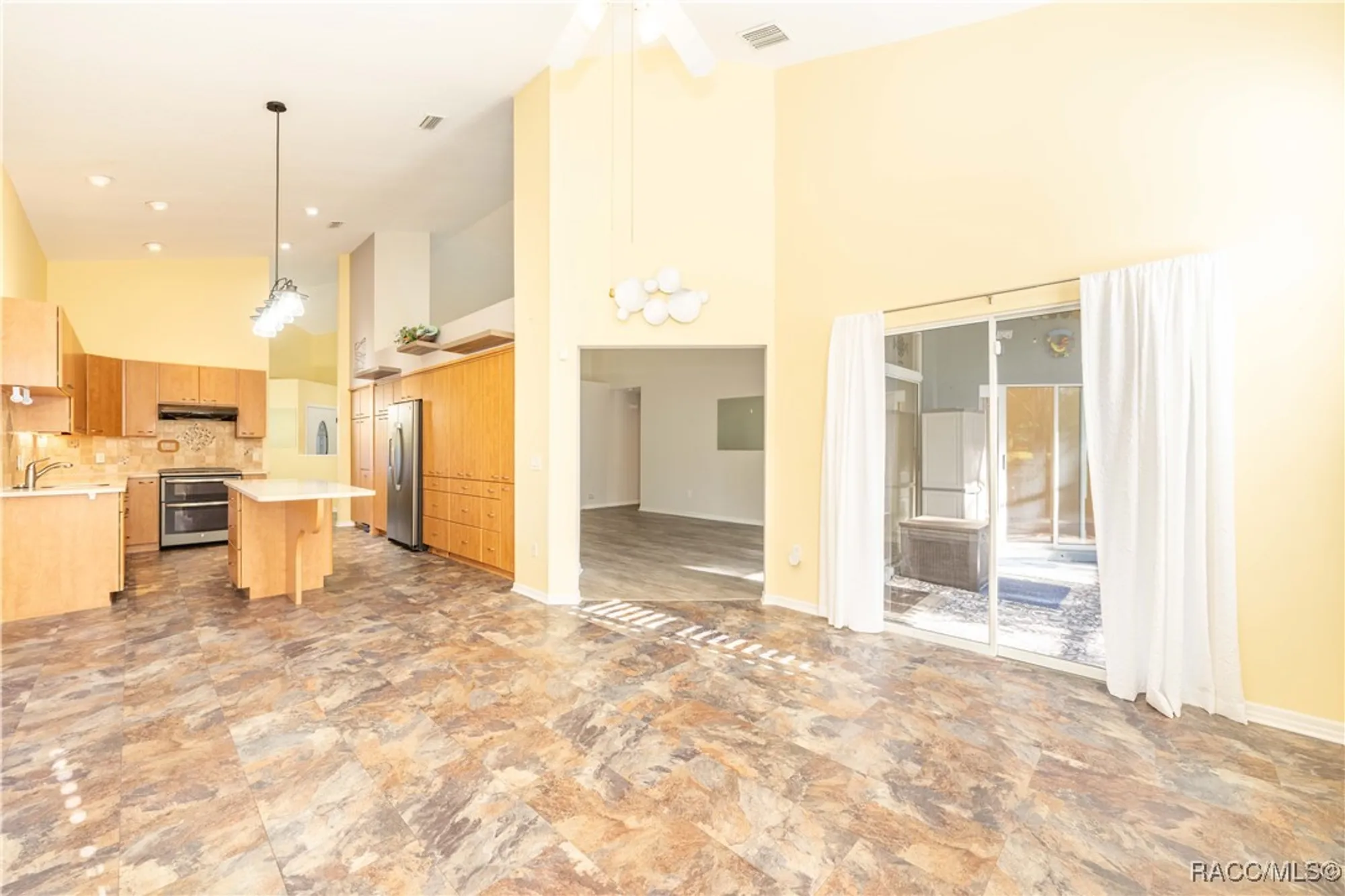 Property Slideshow image 13 of 51 | 1 w byrsonima loop, Homosassa, FL, 34446