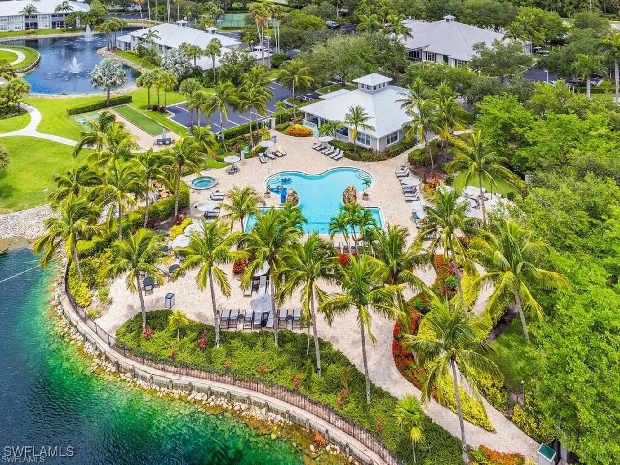 Property Slideshow image 25 of 30 | 7880 mahogany run ln 1614, Naples, FL, 34113