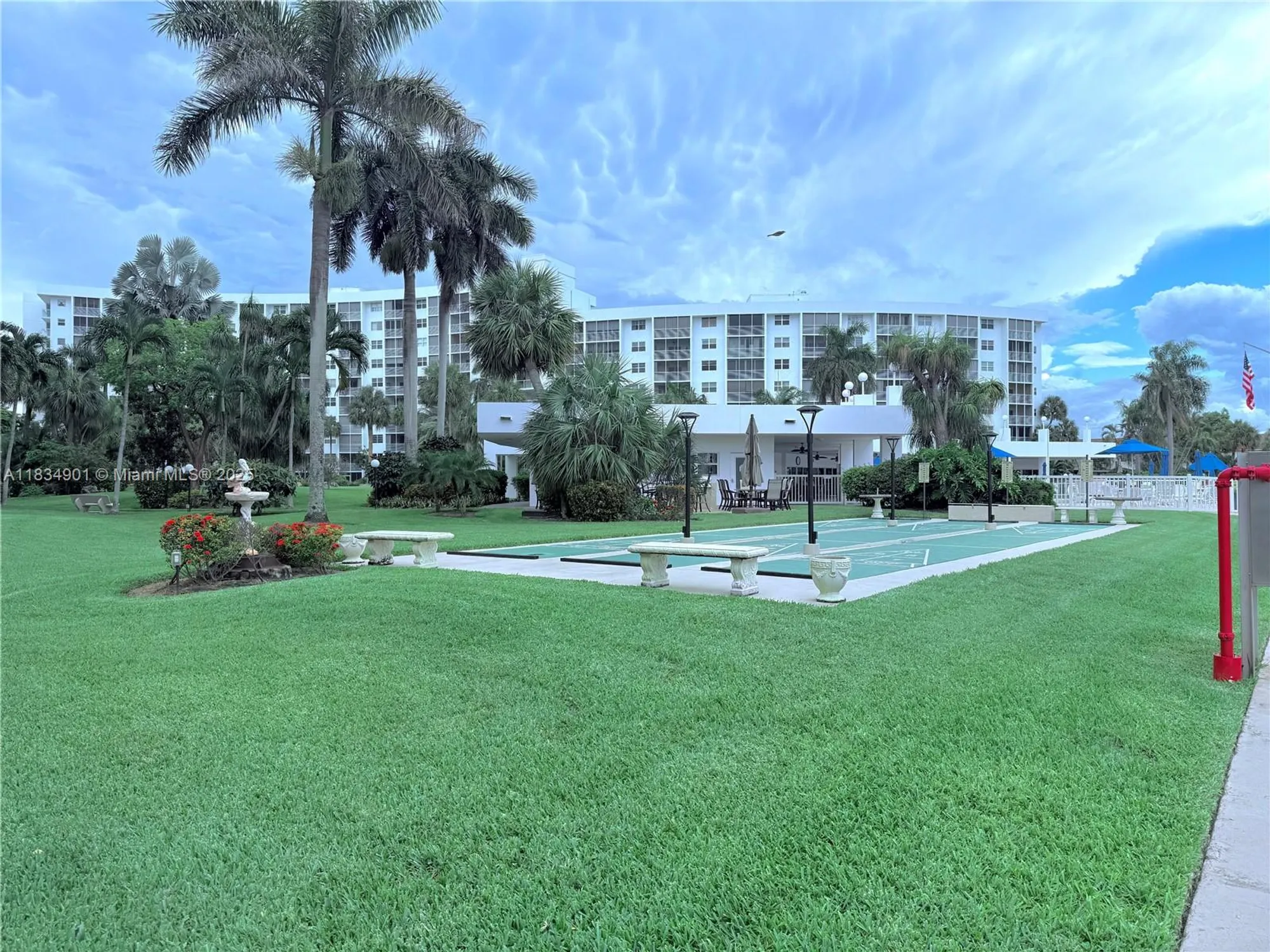 Property Slideshow image 4 of 28 | 2731 ne 14th street cswy 138, Pompano Beach, FL, 33062