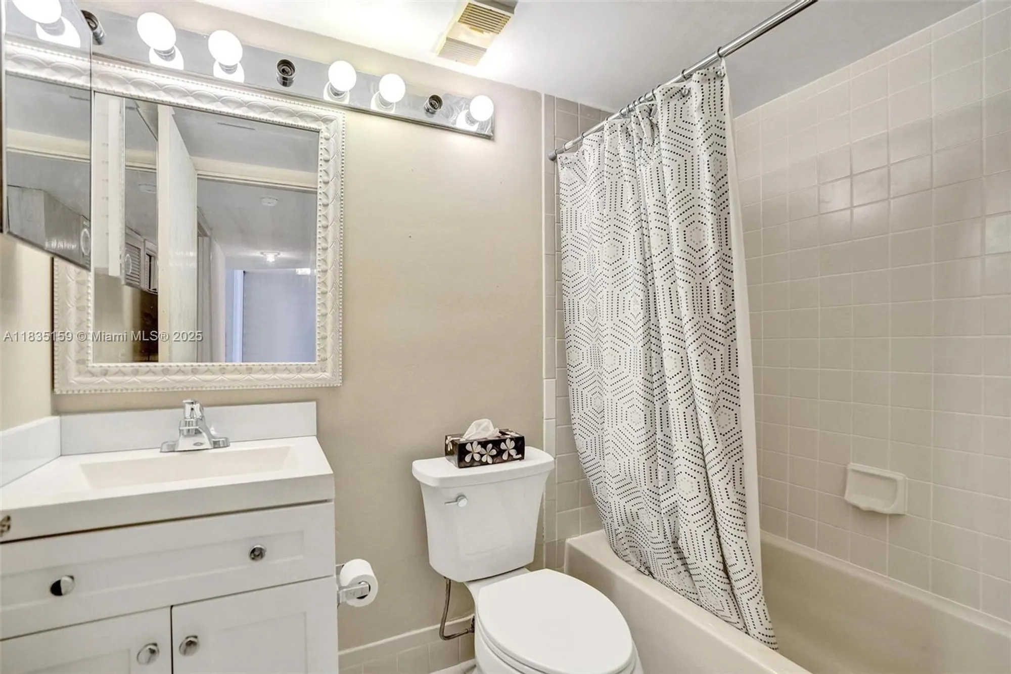 Property Slideshow image 15 of 37 | 4965 e sabal palm blvd 207, Tamarac, FL, 33319