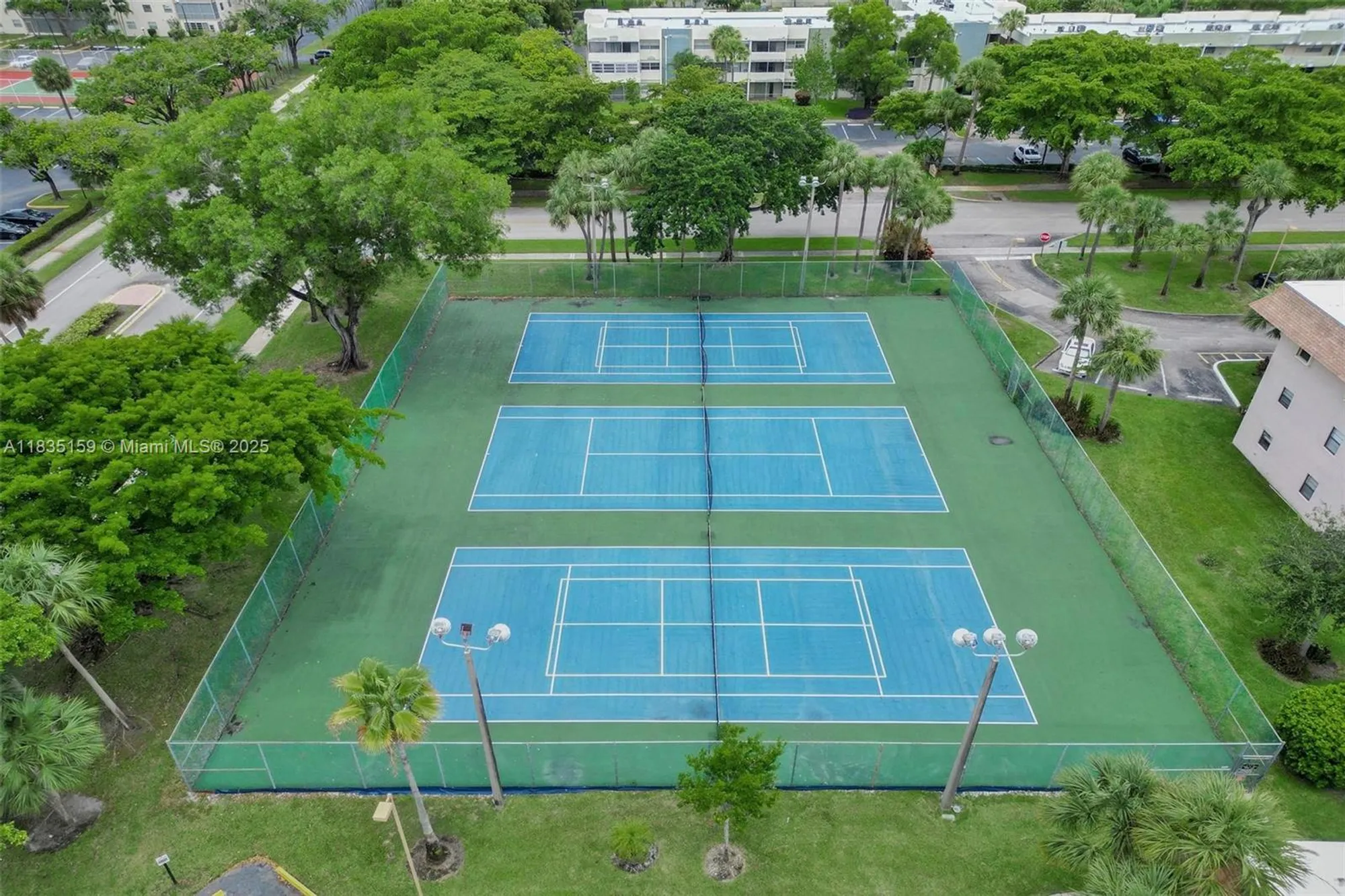 Property Slideshow image 31 of 37 | 4965 e sabal palm blvd 207, Tamarac, FL, 33319