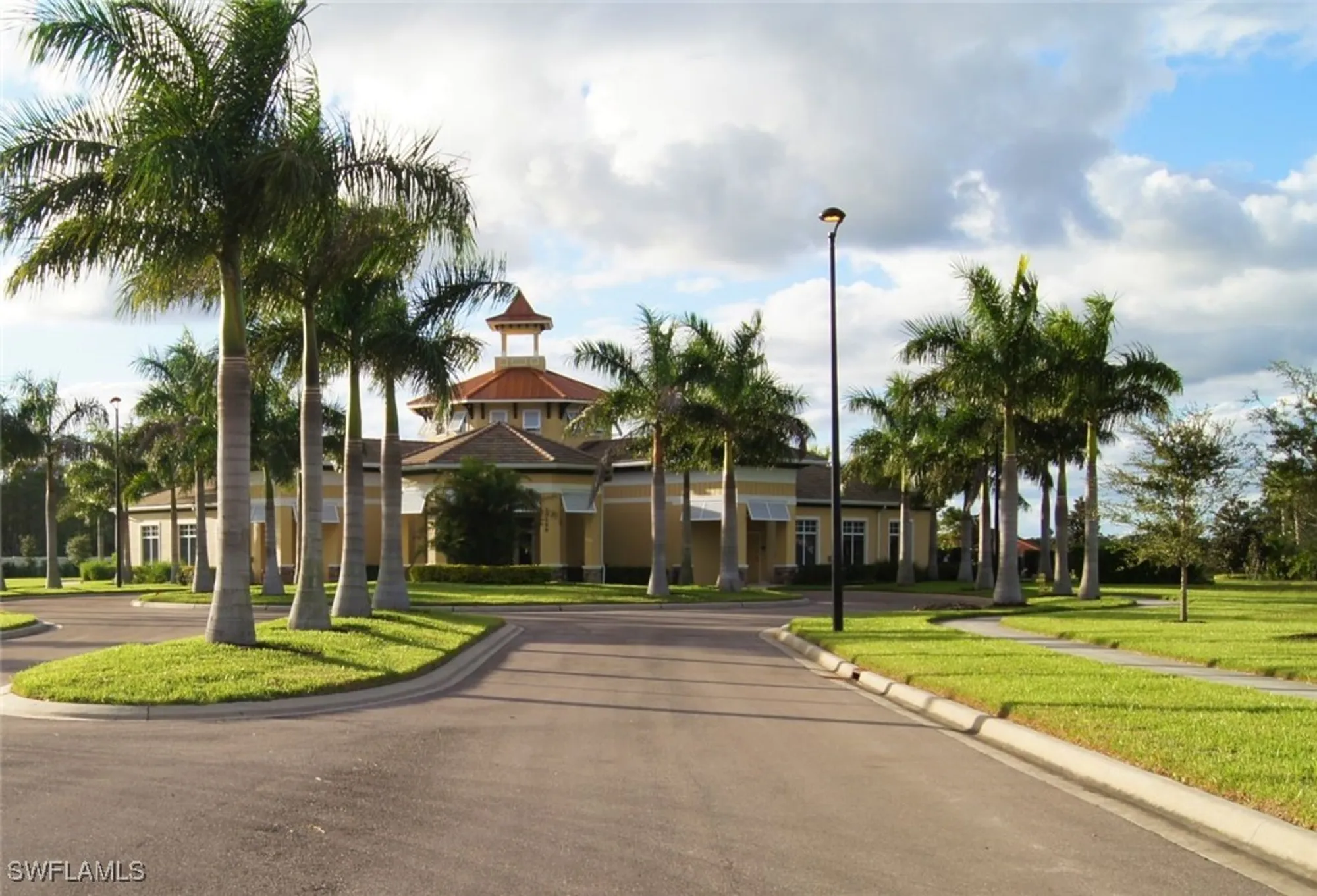 Property Slideshow image 16 of 19 | 15097 ligustrum ln, Alva, FL, 33920