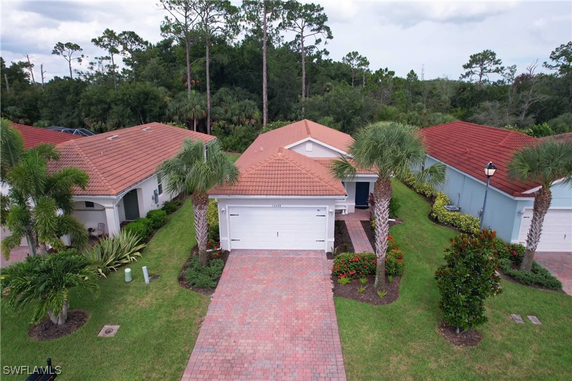 Property Slideshow image 2 of 19 | 15097 ligustrum ln, Alva, FL, 33920