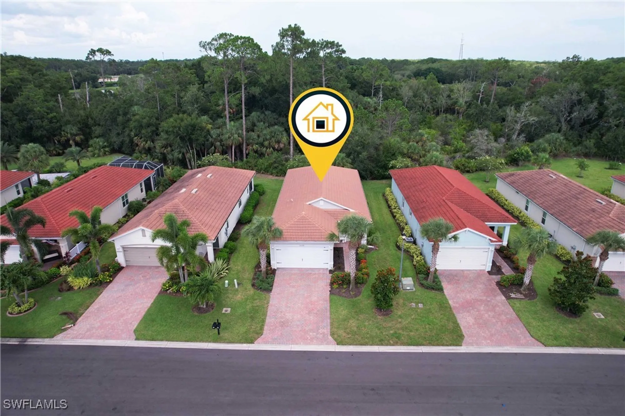 Property Slideshow image 4 of 19 | 15097 ligustrum ln, Alva, FL, 33920