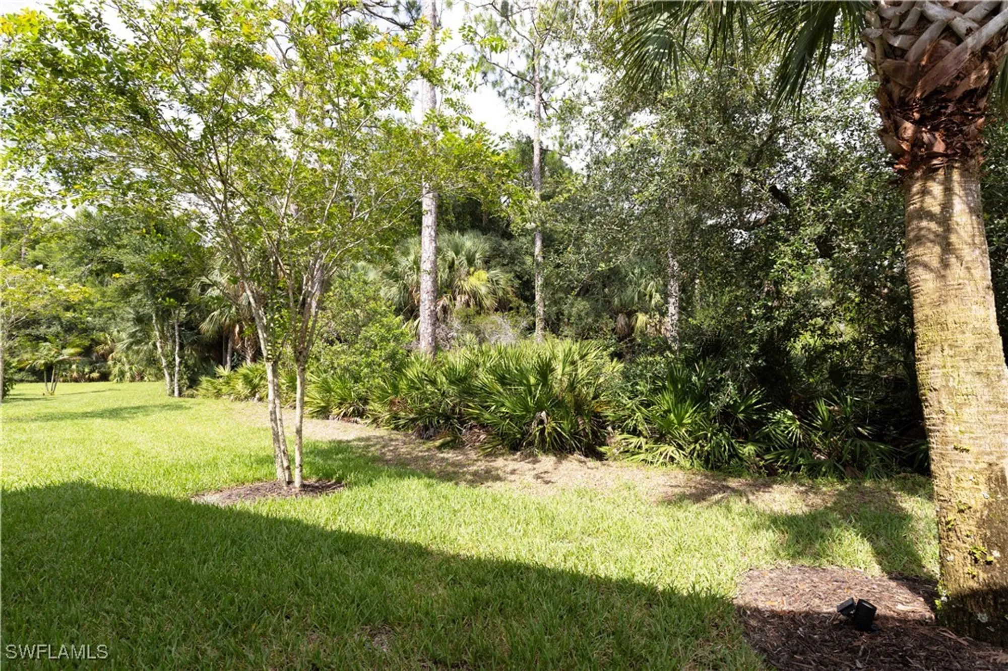 Property Slideshow image 9 of 19 | 15097 ligustrum ln, Alva, FL, 33920
