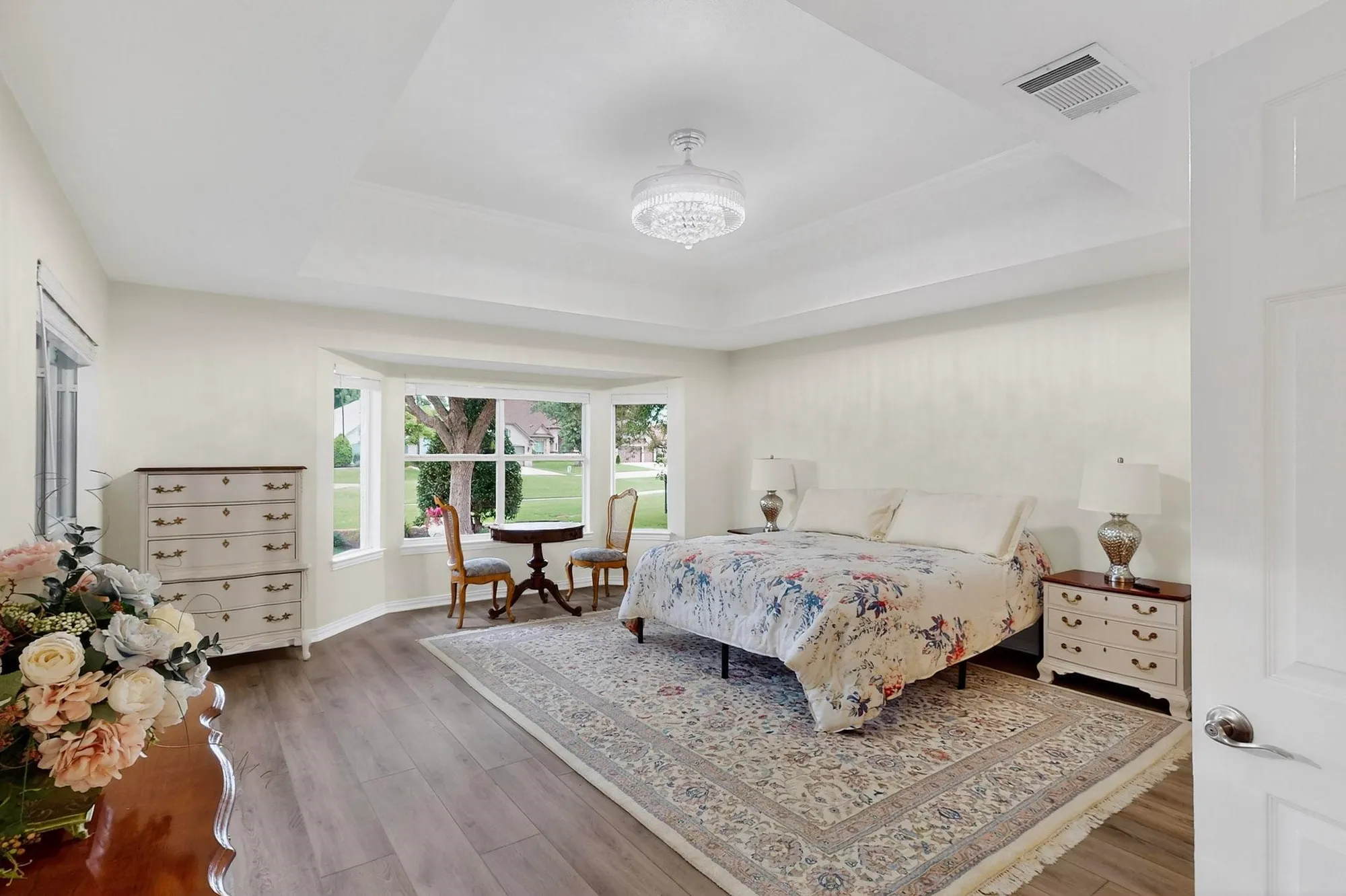 Property Slideshow image 16 of 40 | 10013 countryside dr, Denton, TX, 76207