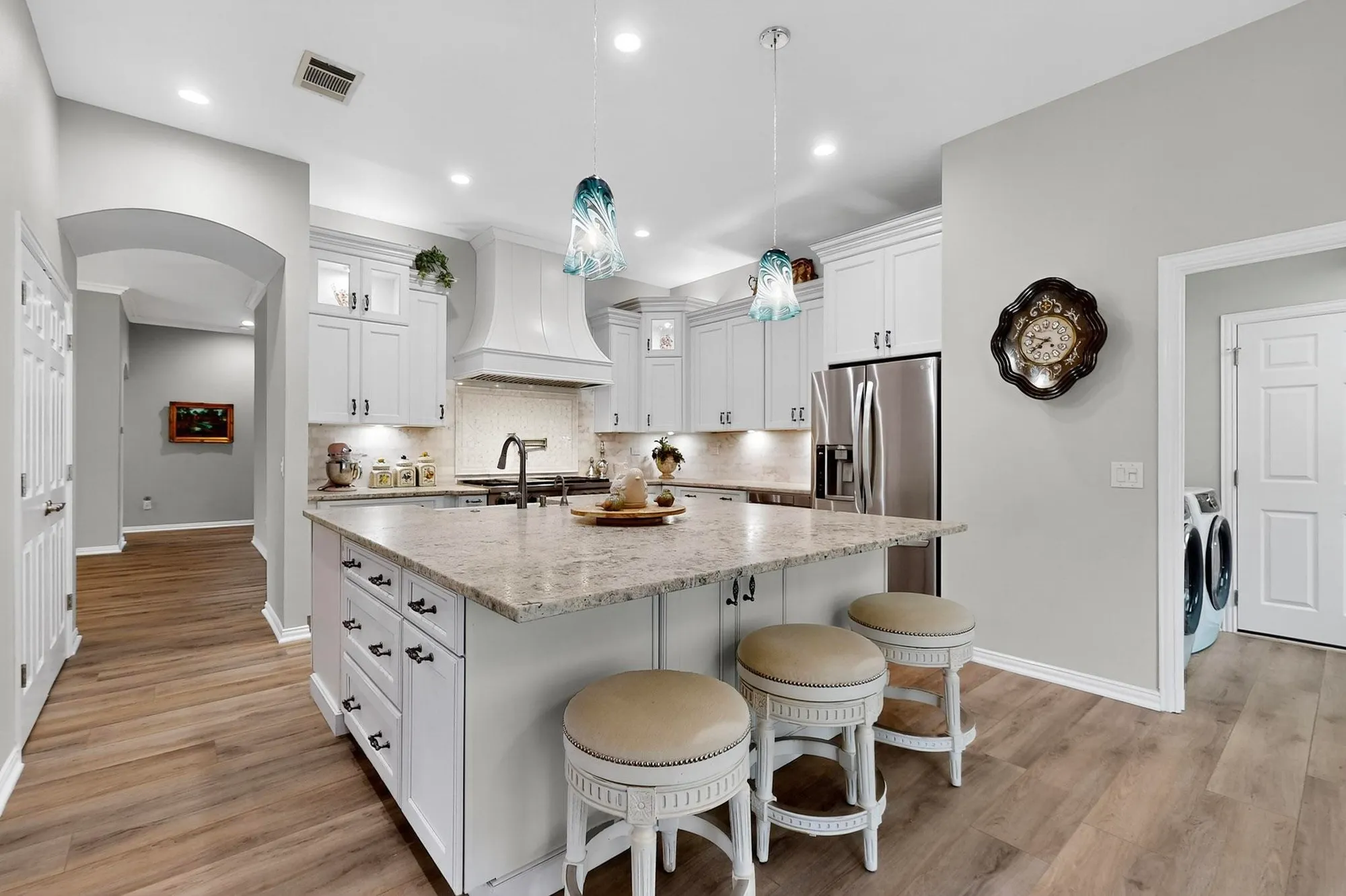 Property Slideshow image 1 of 40 | 10013 countryside dr, Denton, TX, 76207