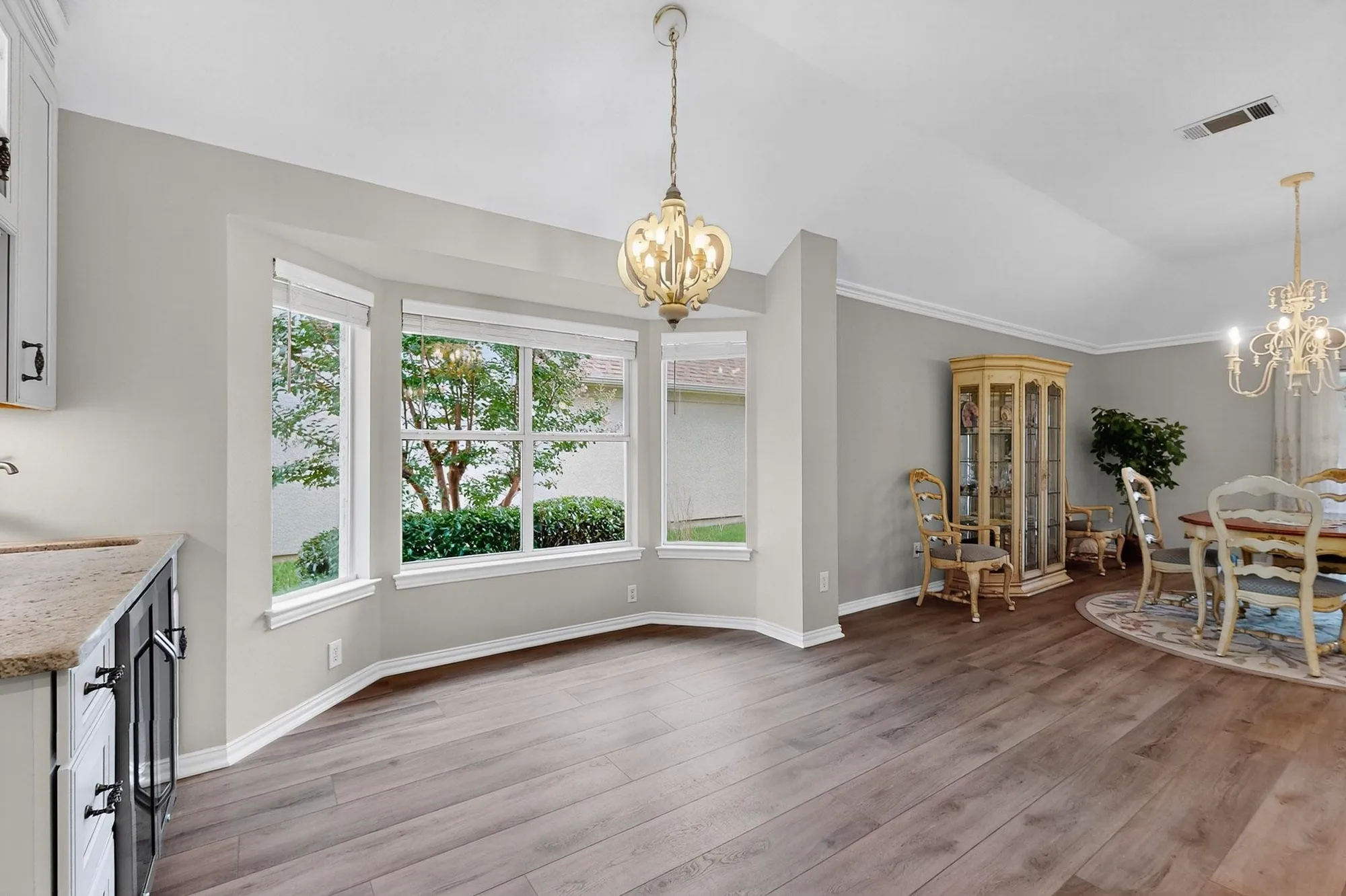 Property Slideshow image 10 of 40 | 10013 countryside dr, Denton, TX, 76207