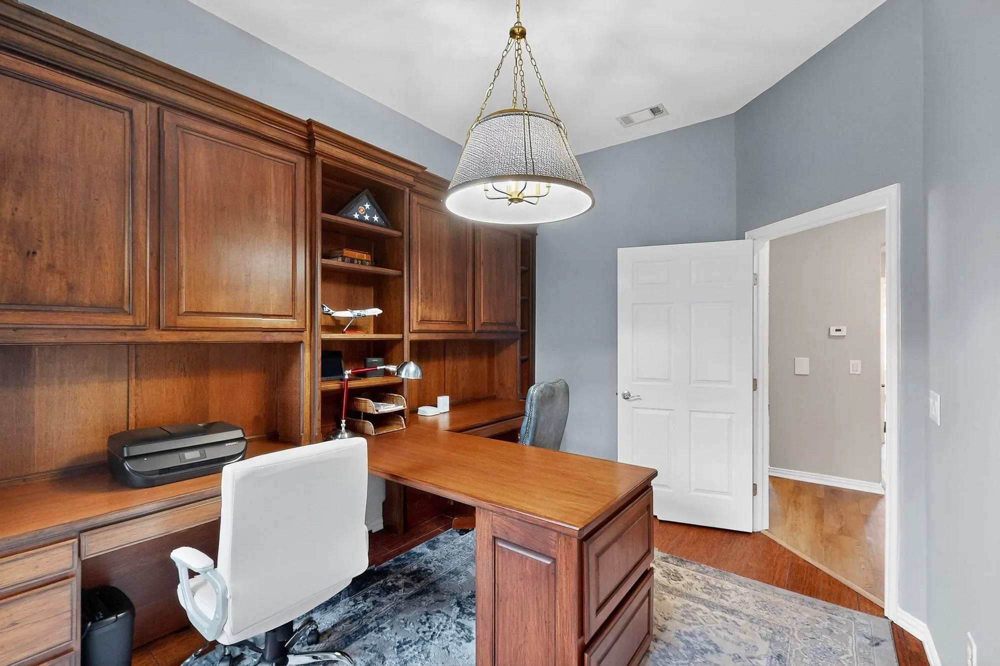 Property Slideshow image 28 of 40 | 10013 countryside dr, Denton, TX, 76207