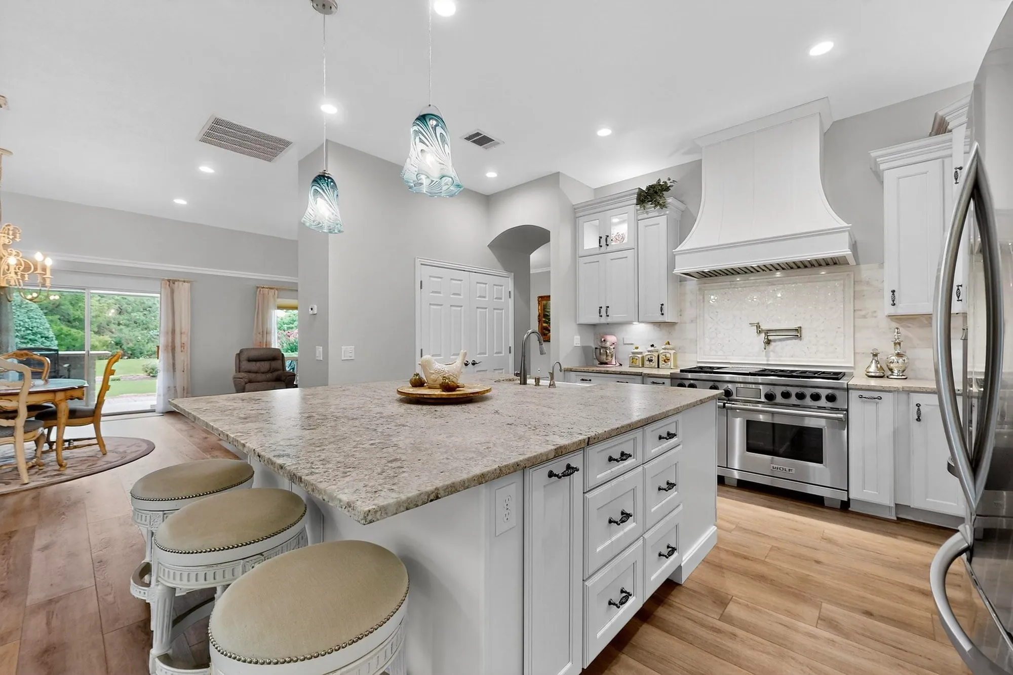 Property Slideshow image 7 of 40 | 10013 countryside dr, Denton, TX, 76207