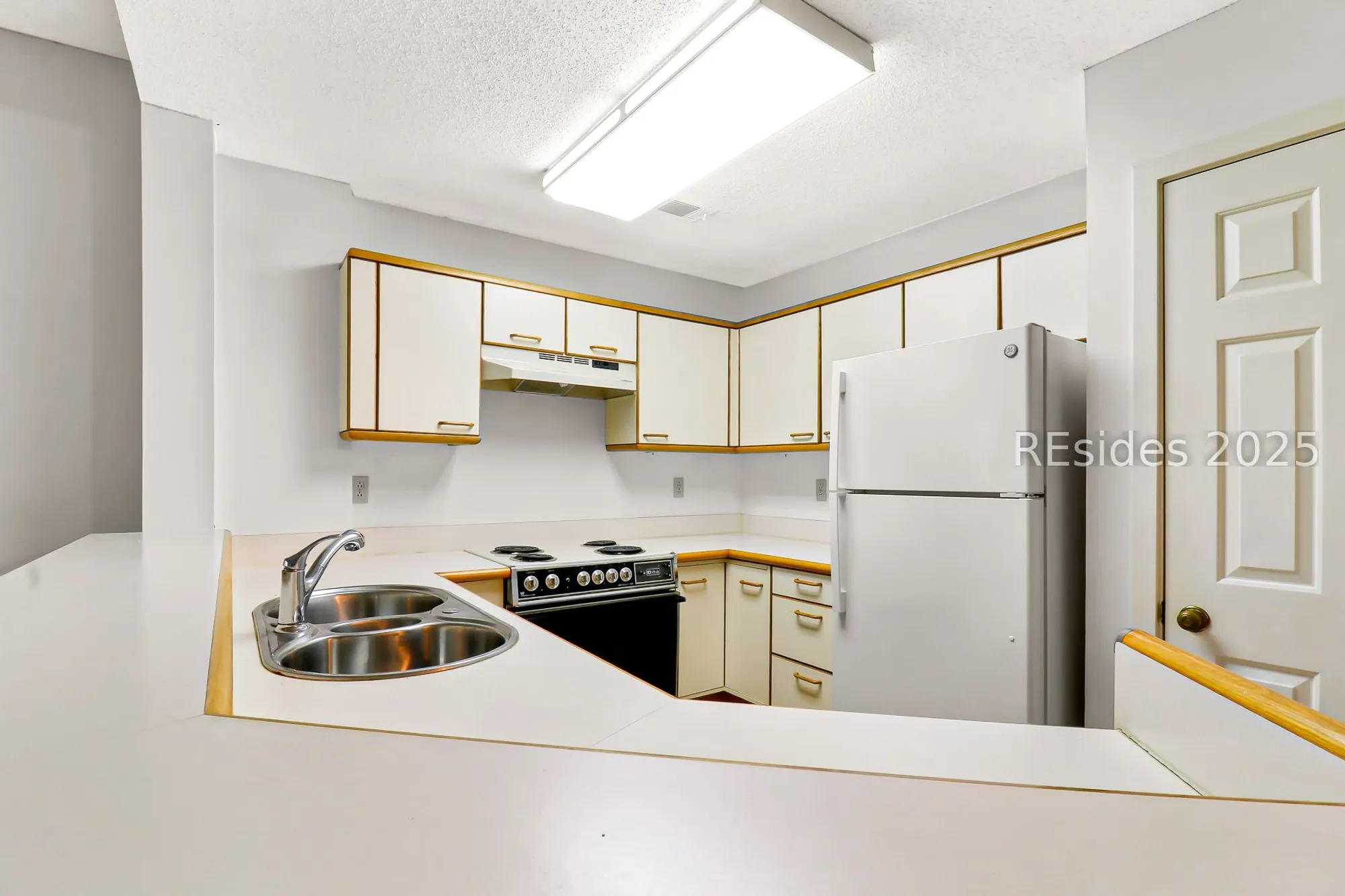 Property Slideshow image 11 of 44 | 6 village north dr 133, Hilton Head Island, SC, 29926