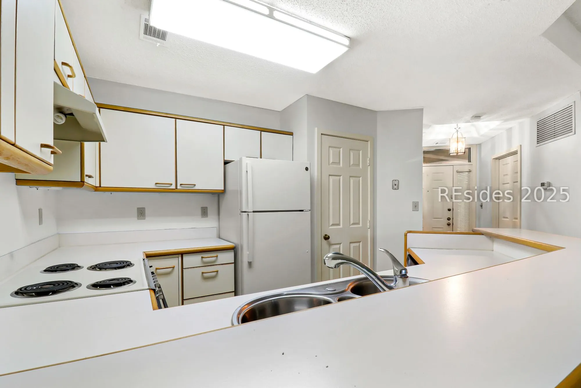 Property Slideshow image 12 of 44 | 6 village north dr 133, Hilton Head Island, SC, 29926