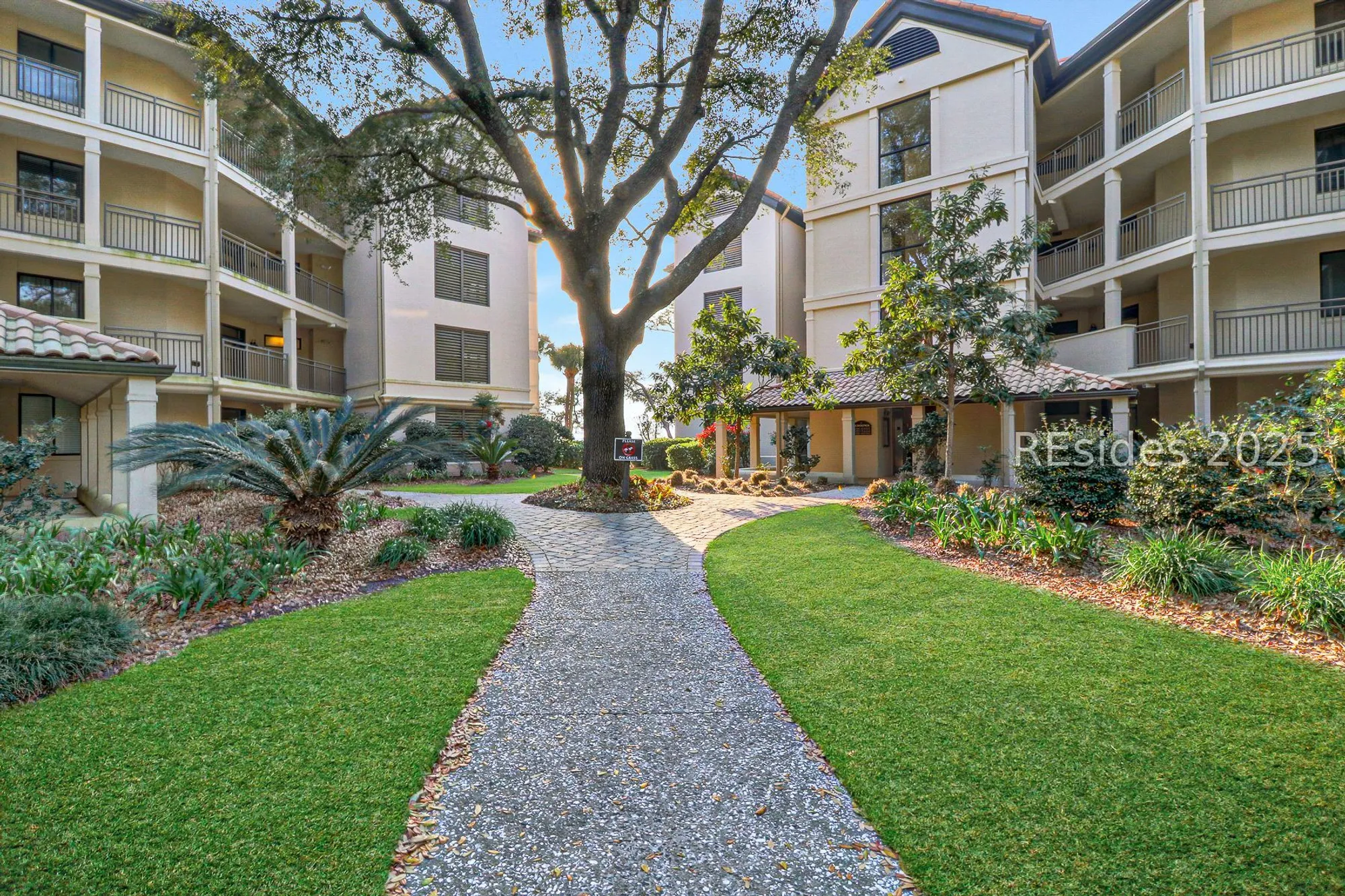 Property Slideshow image 41 of 44 | 6 village north dr 133, Hilton Head Island, SC, 29926