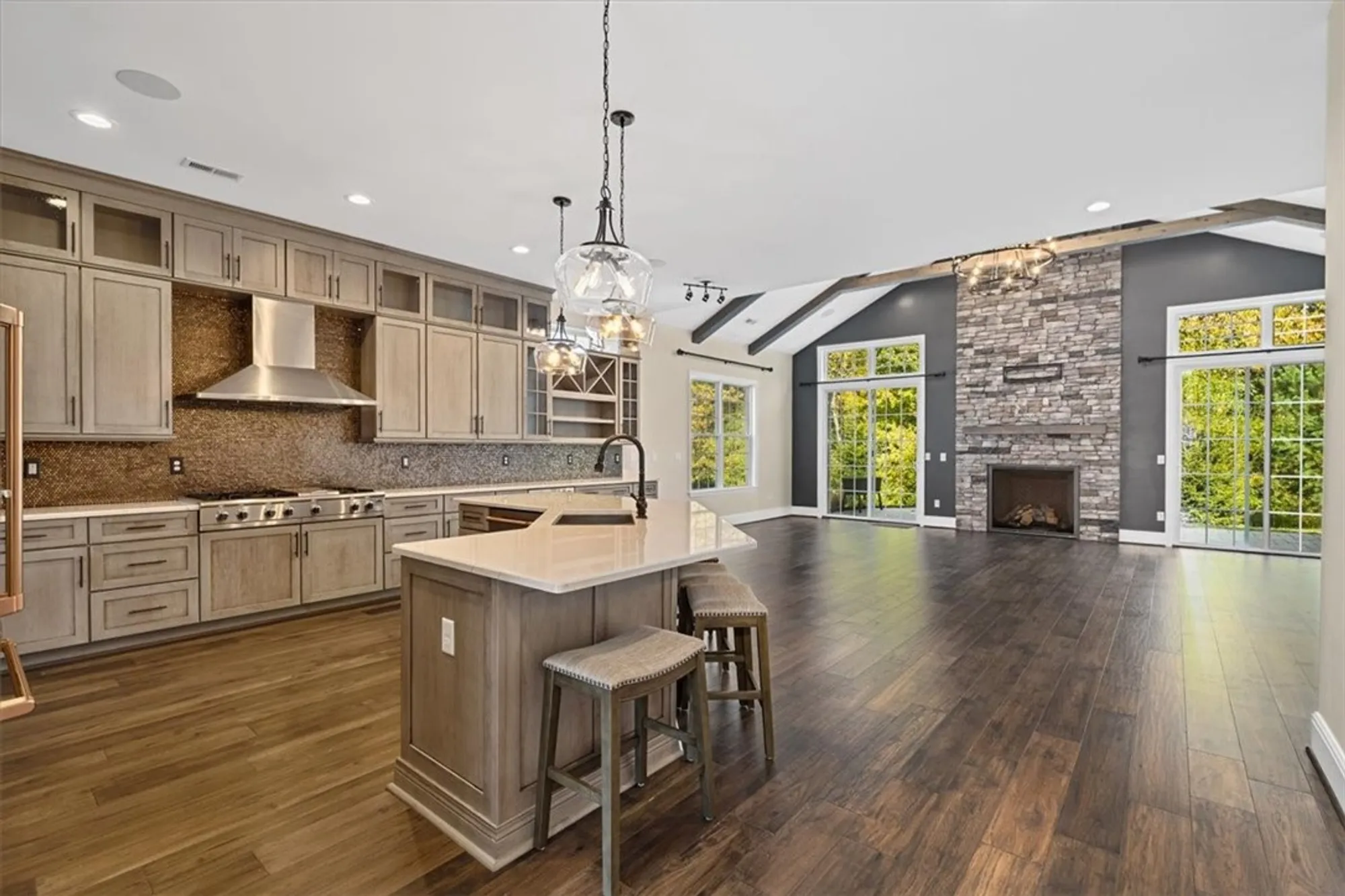 Property Slideshow image 13 of 49 | 271 jefferson ln, Cranberry Twp, PA, 16066