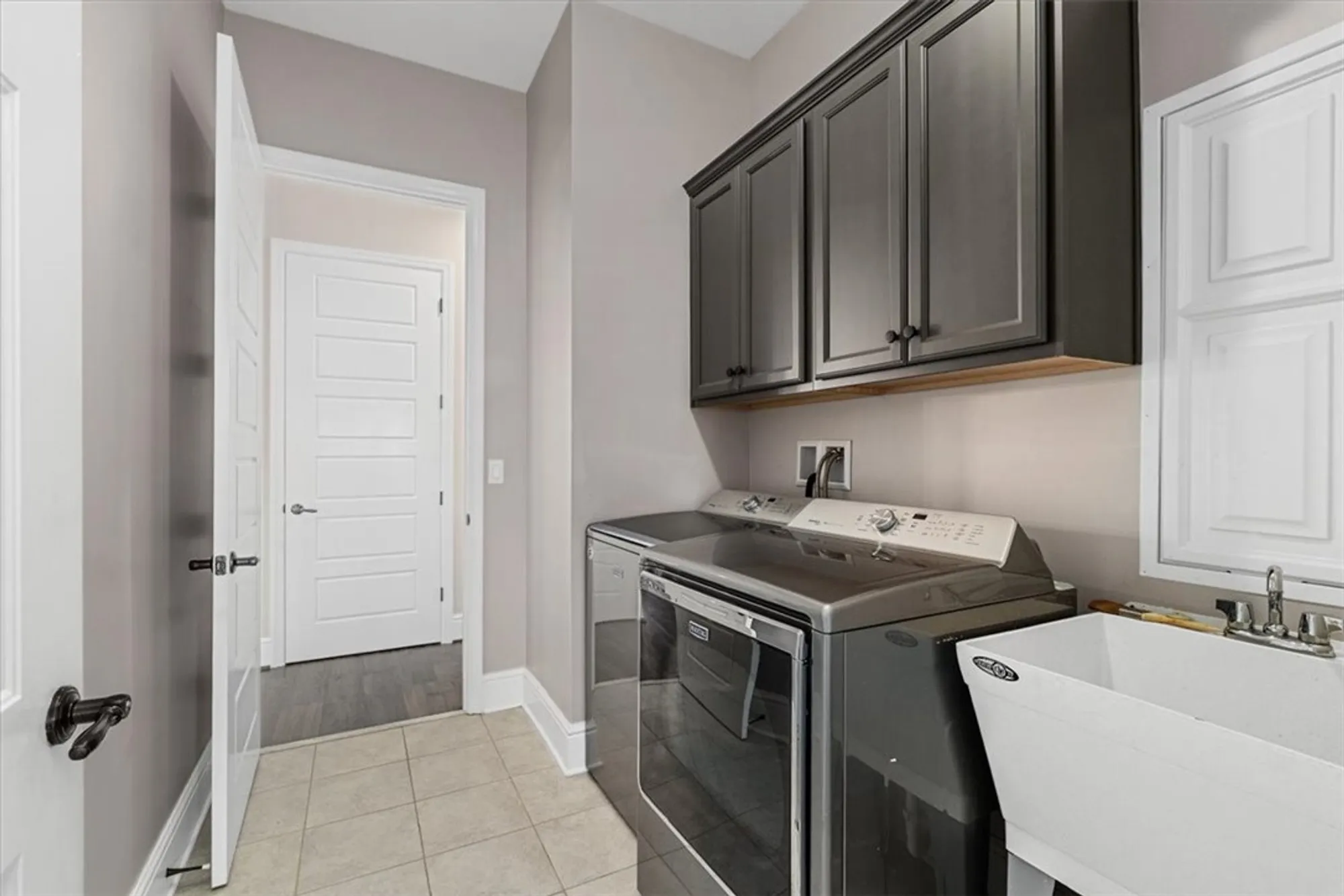 Property Slideshow image 25 of 49 | 271 jefferson ln, Cranberry Twp, PA, 16066