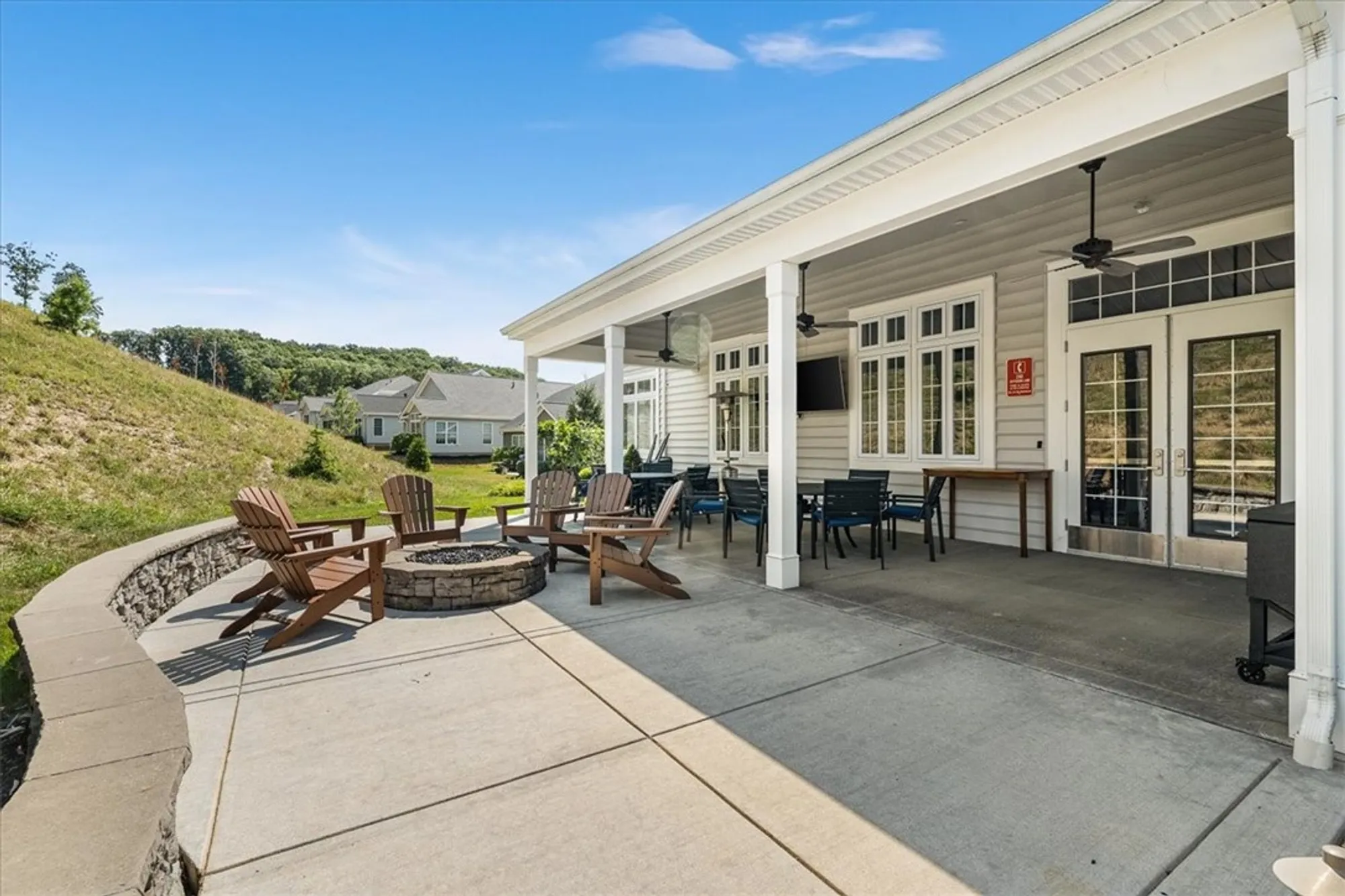 Property Slideshow image 44 of 49 | 271 jefferson ln, Cranberry Twp, PA, 16066