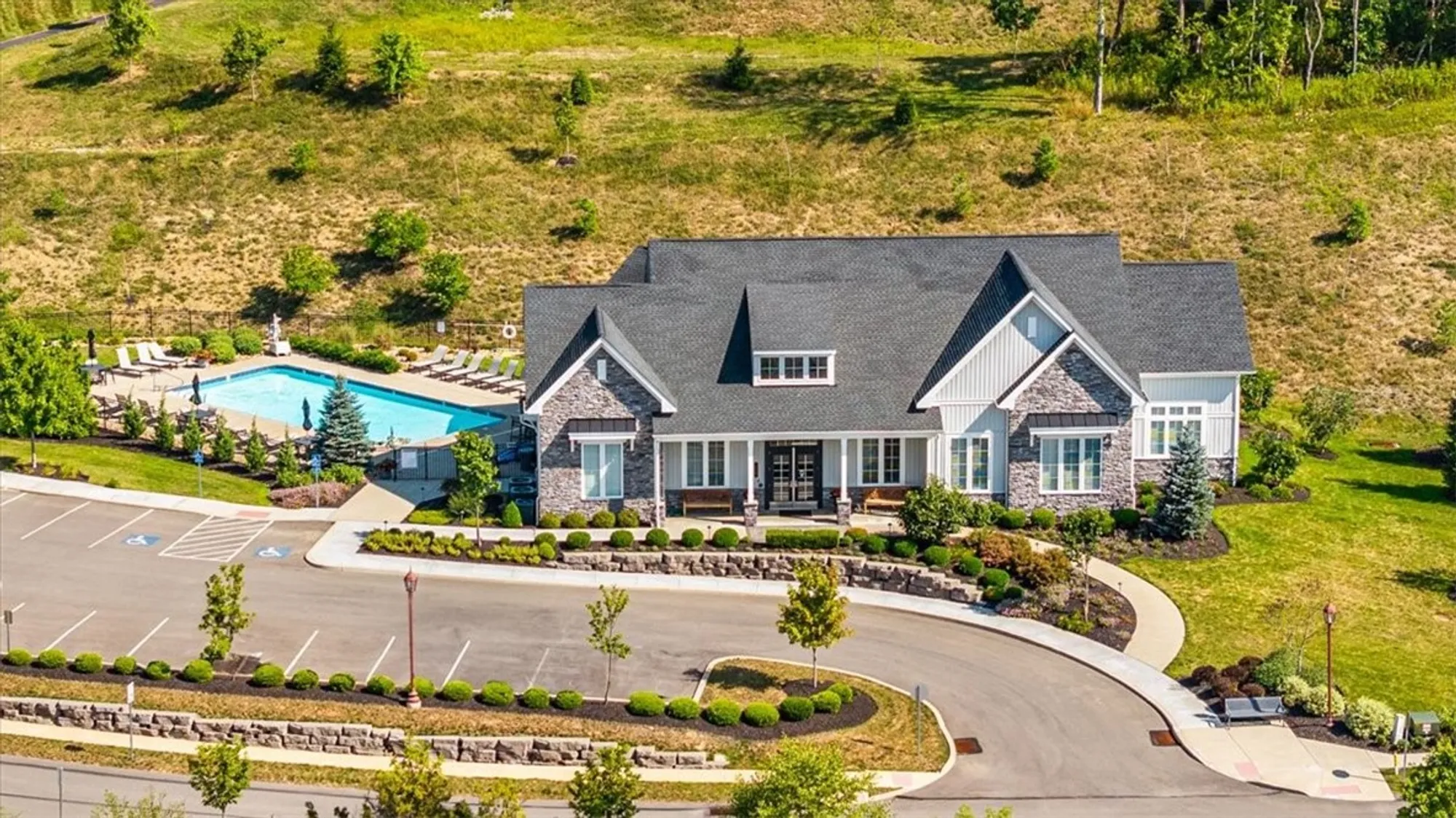 Property Slideshow image 45 of 49 | 271 jefferson ln, Cranberry Twp, PA, 16066