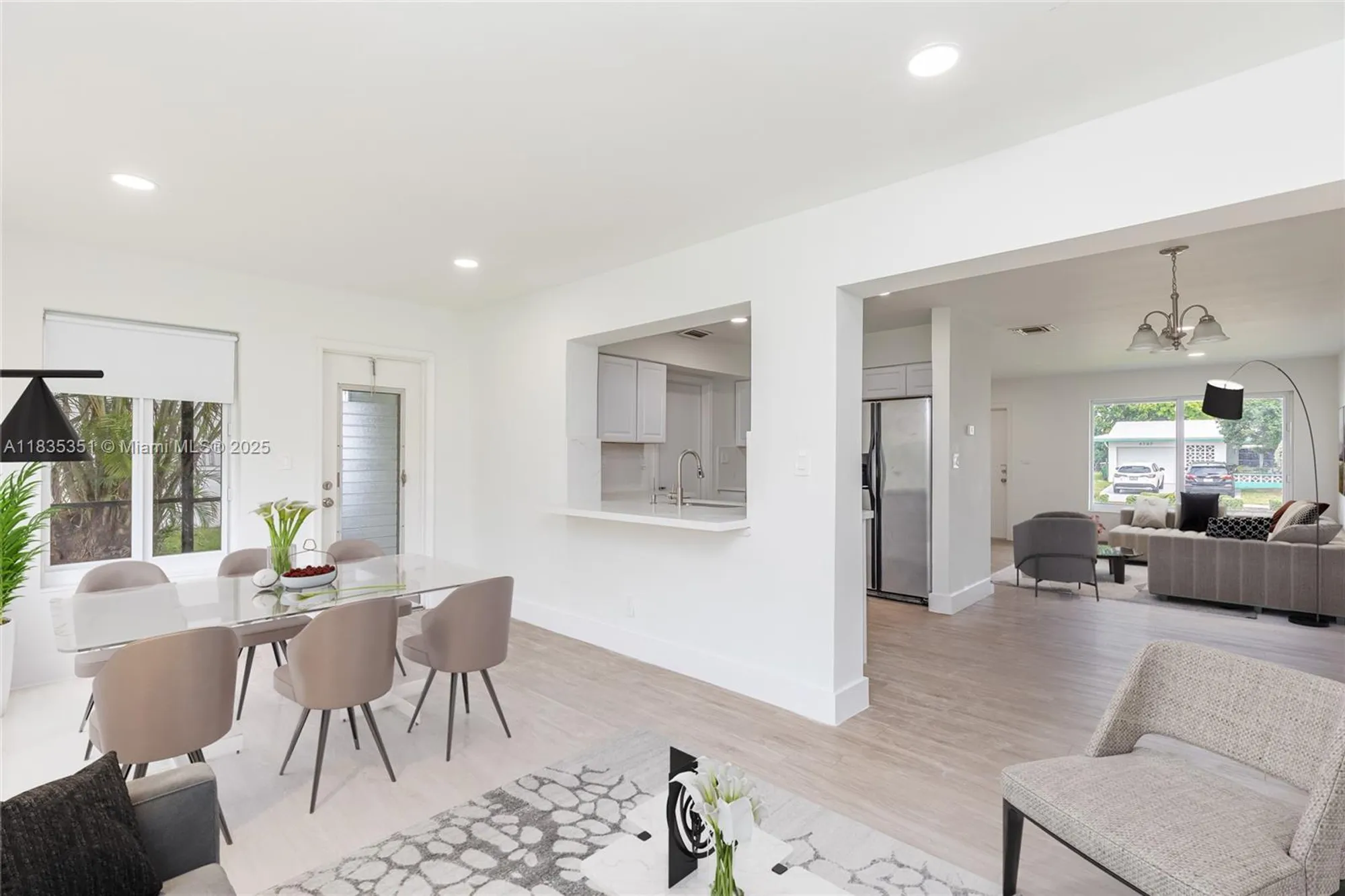 Property Slideshow image 11 of 37 | 4516 mainland dr, Tamarac, FL, 33319