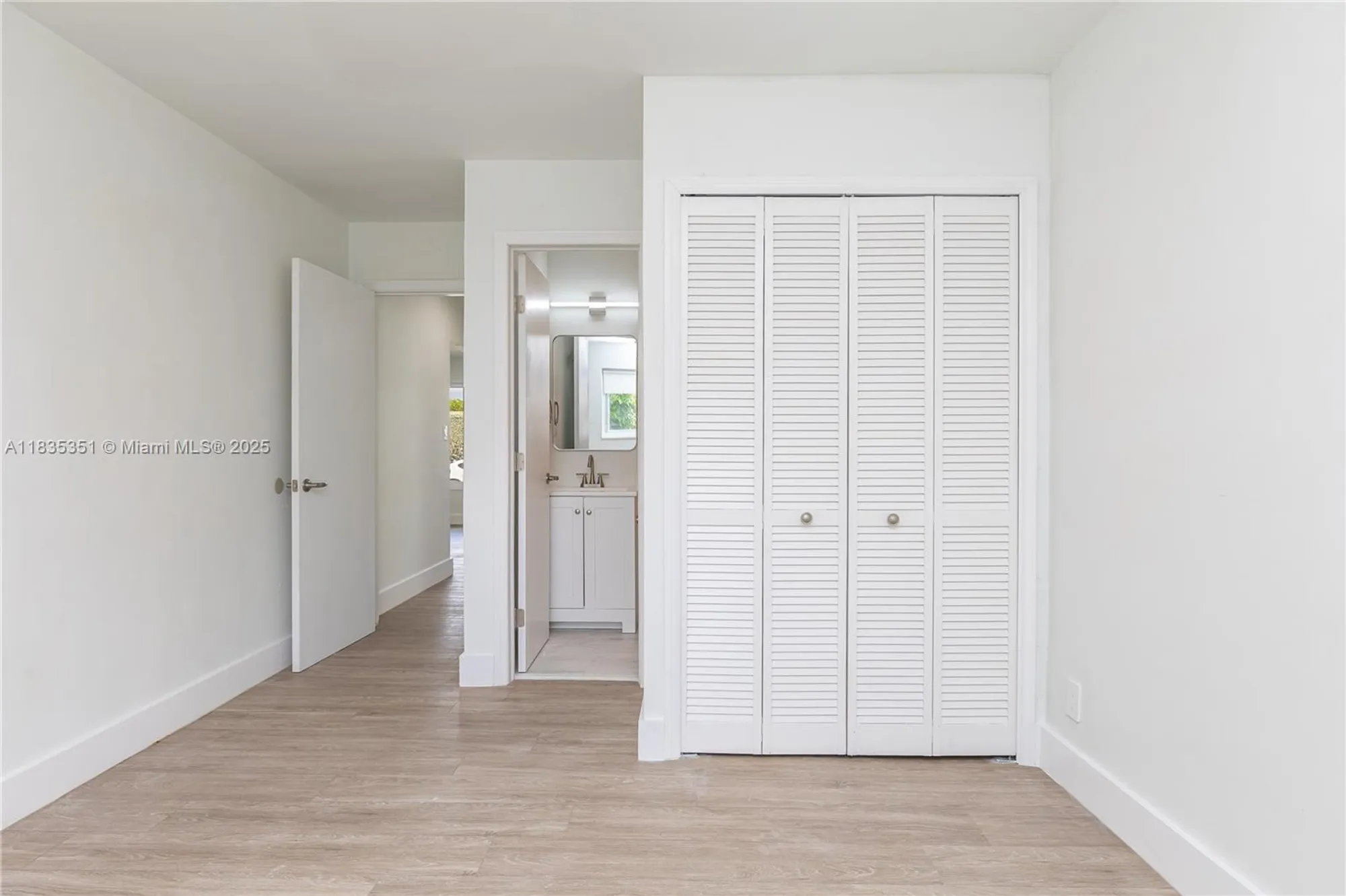 Property Slideshow image 24 of 37 | 4516 mainland dr, Tamarac, FL, 33319