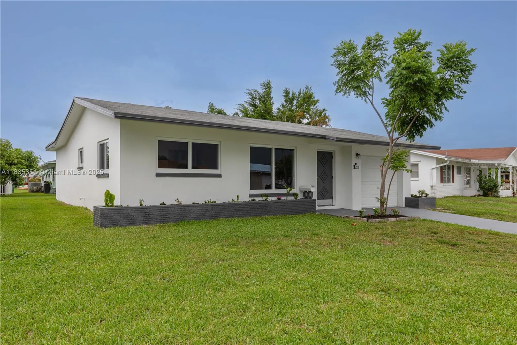 Property Slideshow image 3 of 37 | 4516 mainland dr, Tamarac, FL, 33319