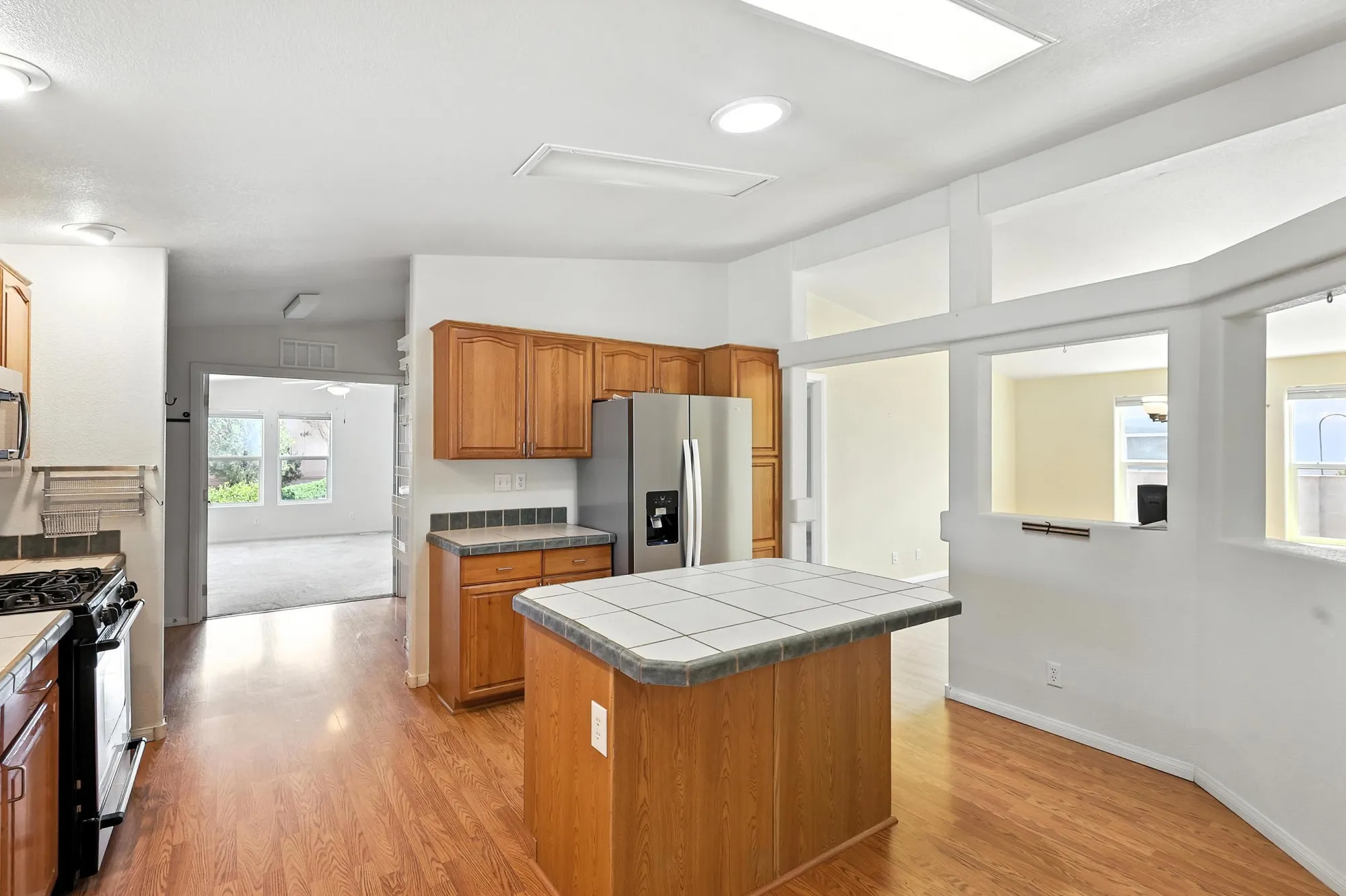 Property Slideshow image 10 of 32 | 202 sunrise bluffs dr, Belen, NM, 87002