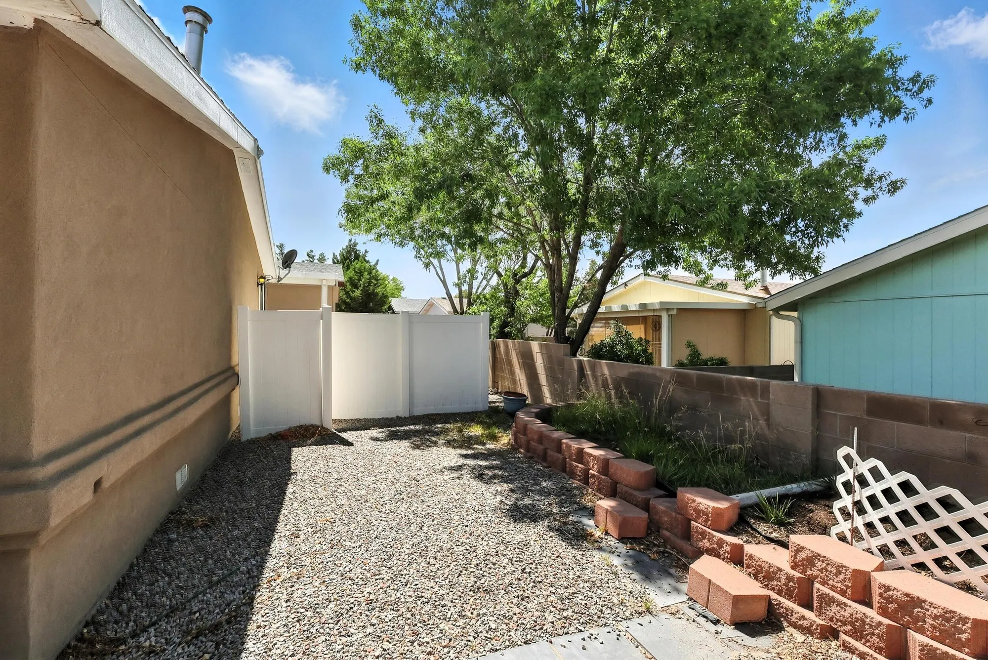 Property Slideshow image 27 of 32 | 202 sunrise bluffs dr, Belen, NM, 87002