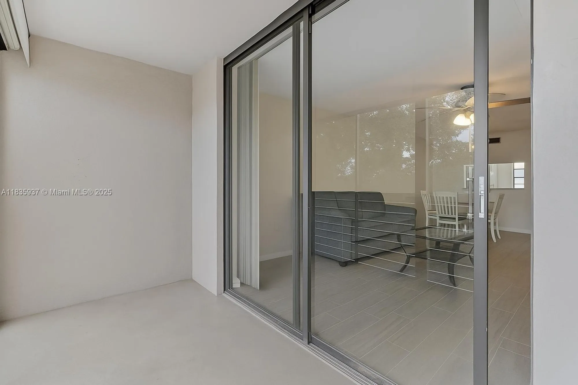 Property Slideshow image 15 of 26 | 1001 colony point cir 419, Pembroke Pines, FL, 33026