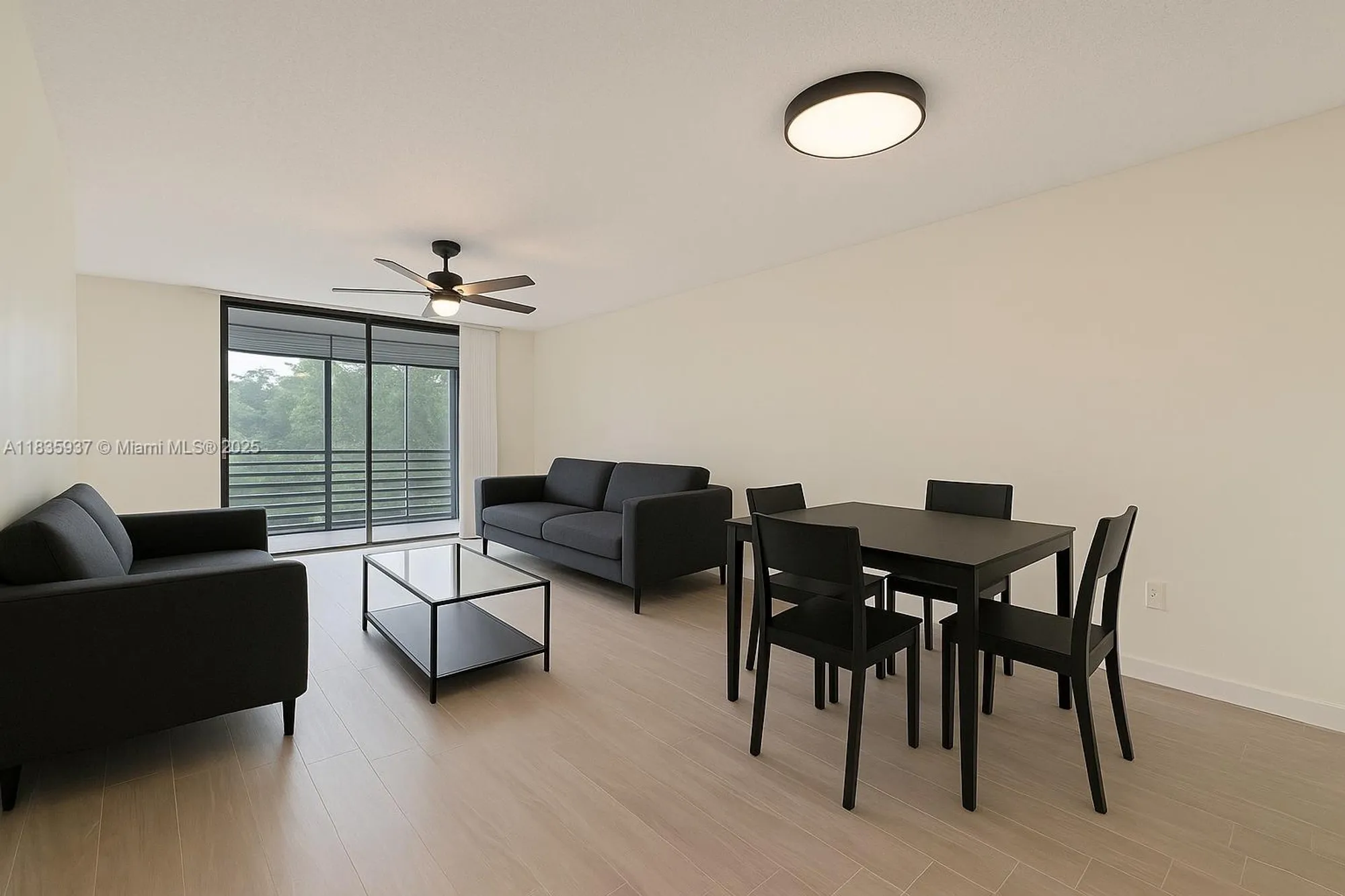 Property Slideshow image 8 of 26 | 1001 colony point cir 419, Pembroke Pines, FL, 33026