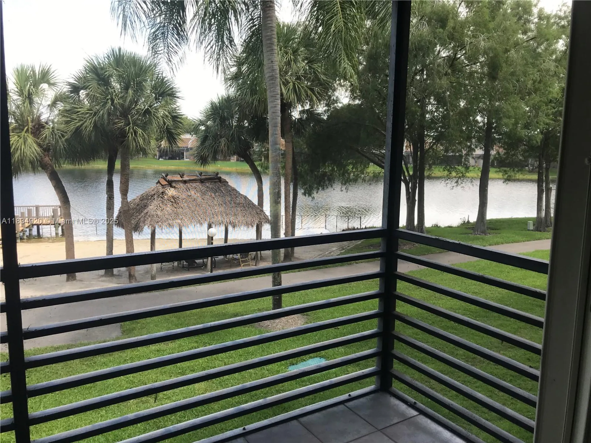 Property Slideshow image 6 of 36 | 1101 colony point cir 206, Pembroke Pines, FL, 33026