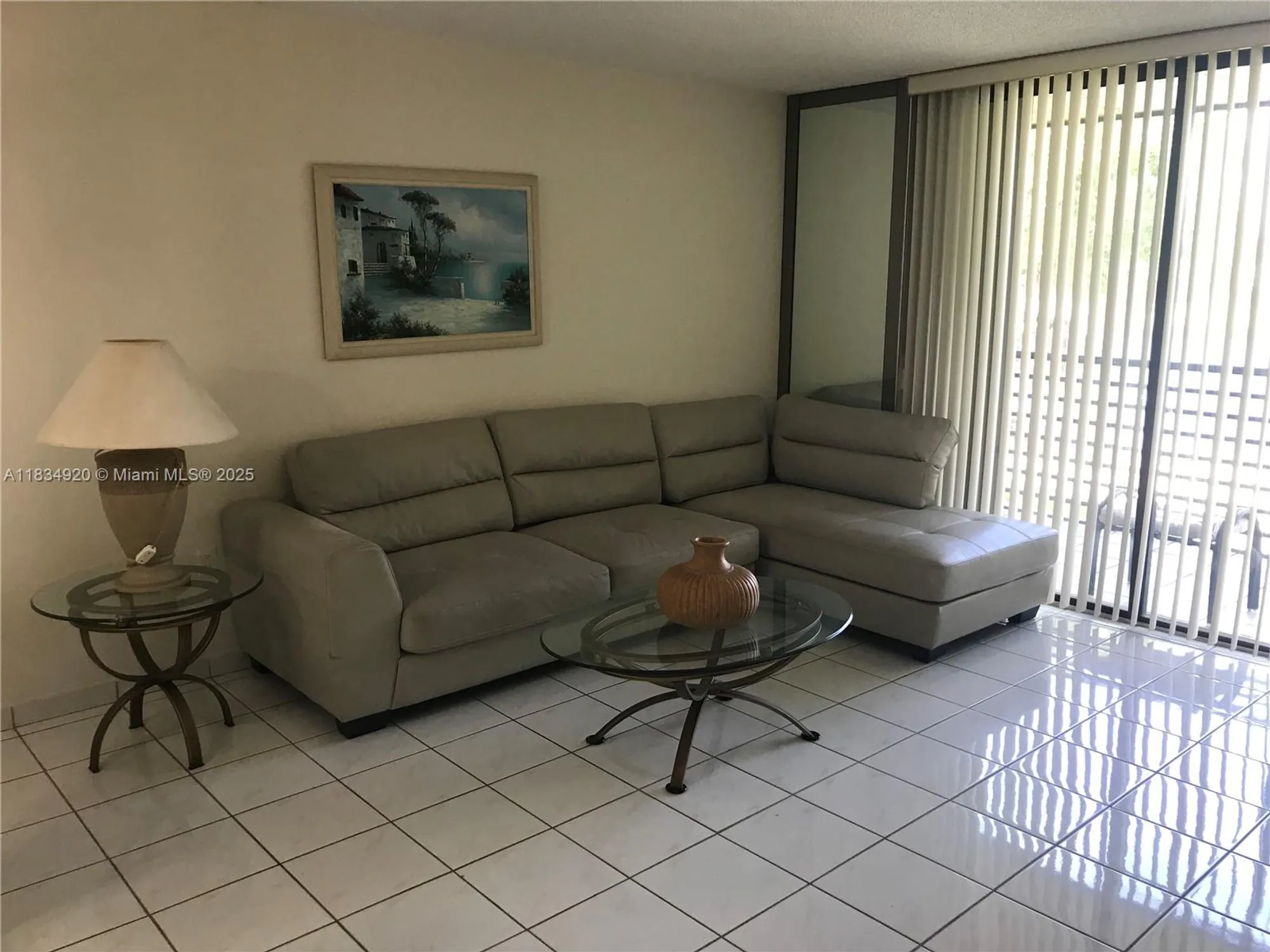 Property Slideshow image 7 of 36 | 1101 colony point cir 206, Pembroke Pines, FL, 33026
