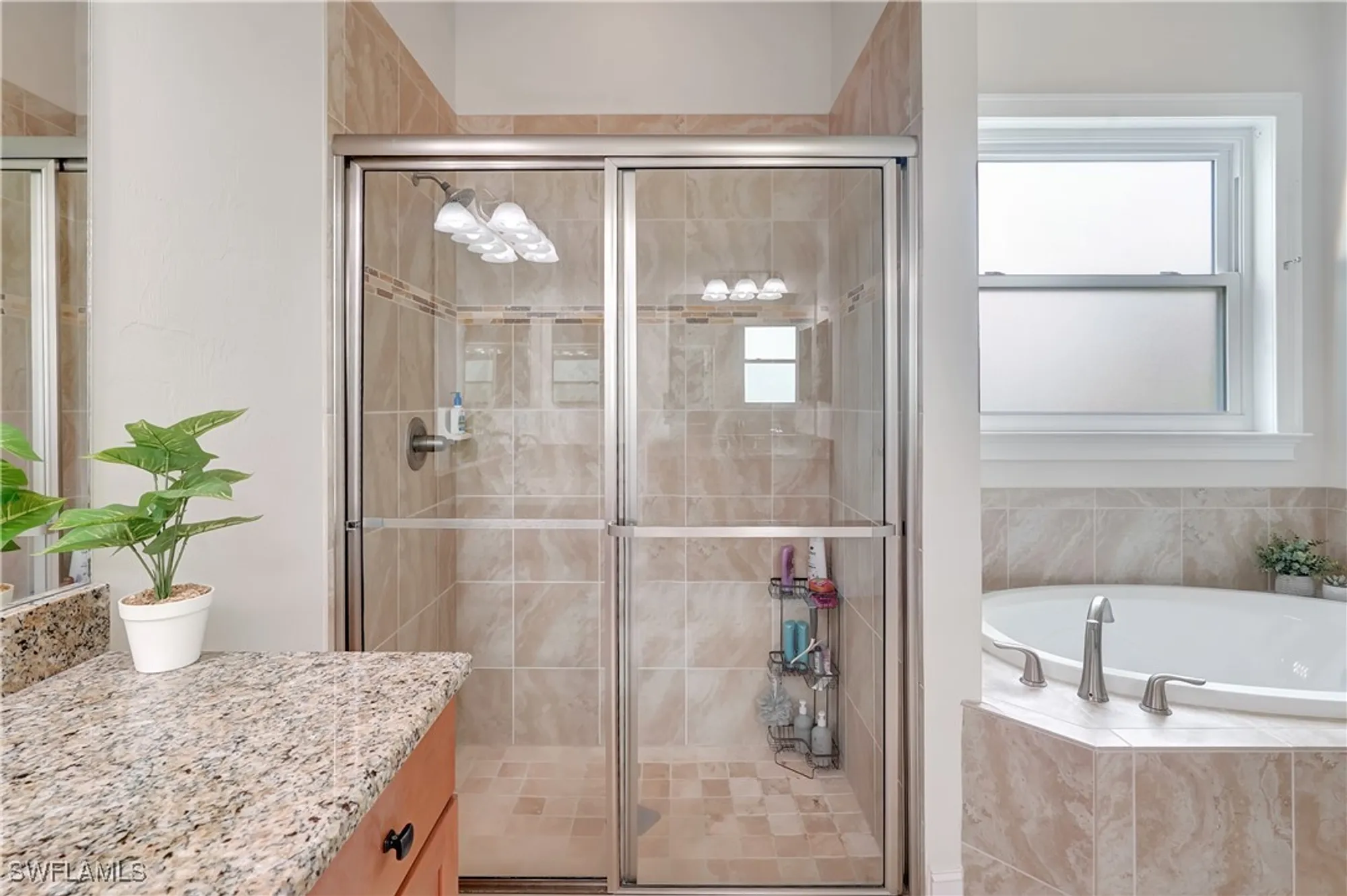 Property Slideshow image 28 of 50 | 3850 otter bend cir, Fort Myers, FL, 33905