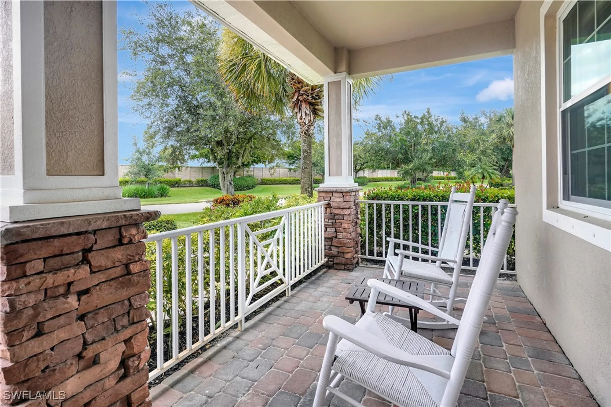 Property Slideshow image 2 of 50 | 3850 otter bend cir, Fort Myers, FL, 33905