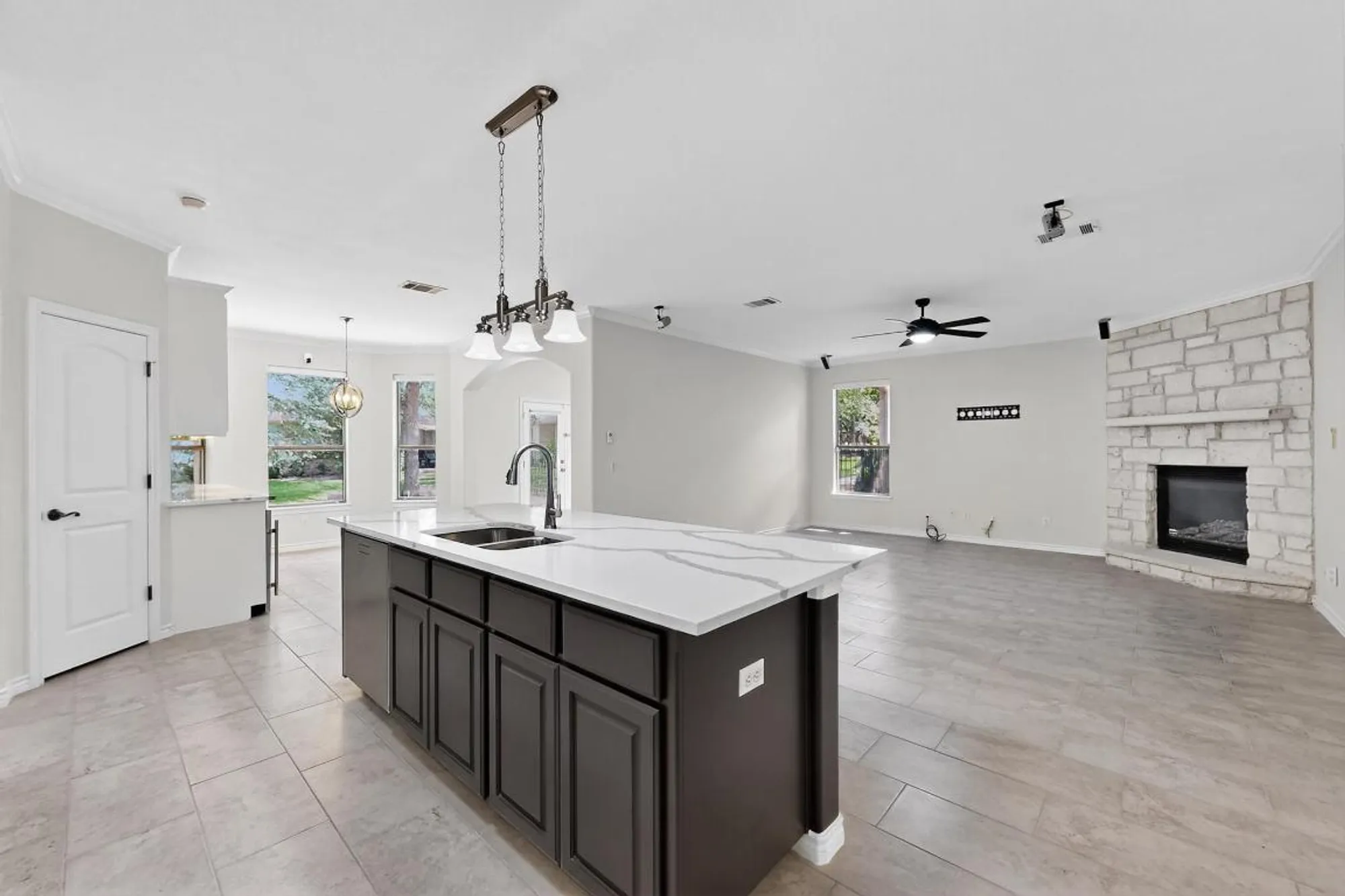 Property Slideshow image 18 of 40 | 714 enchanted rock trl, Georgetown, TX, 78633