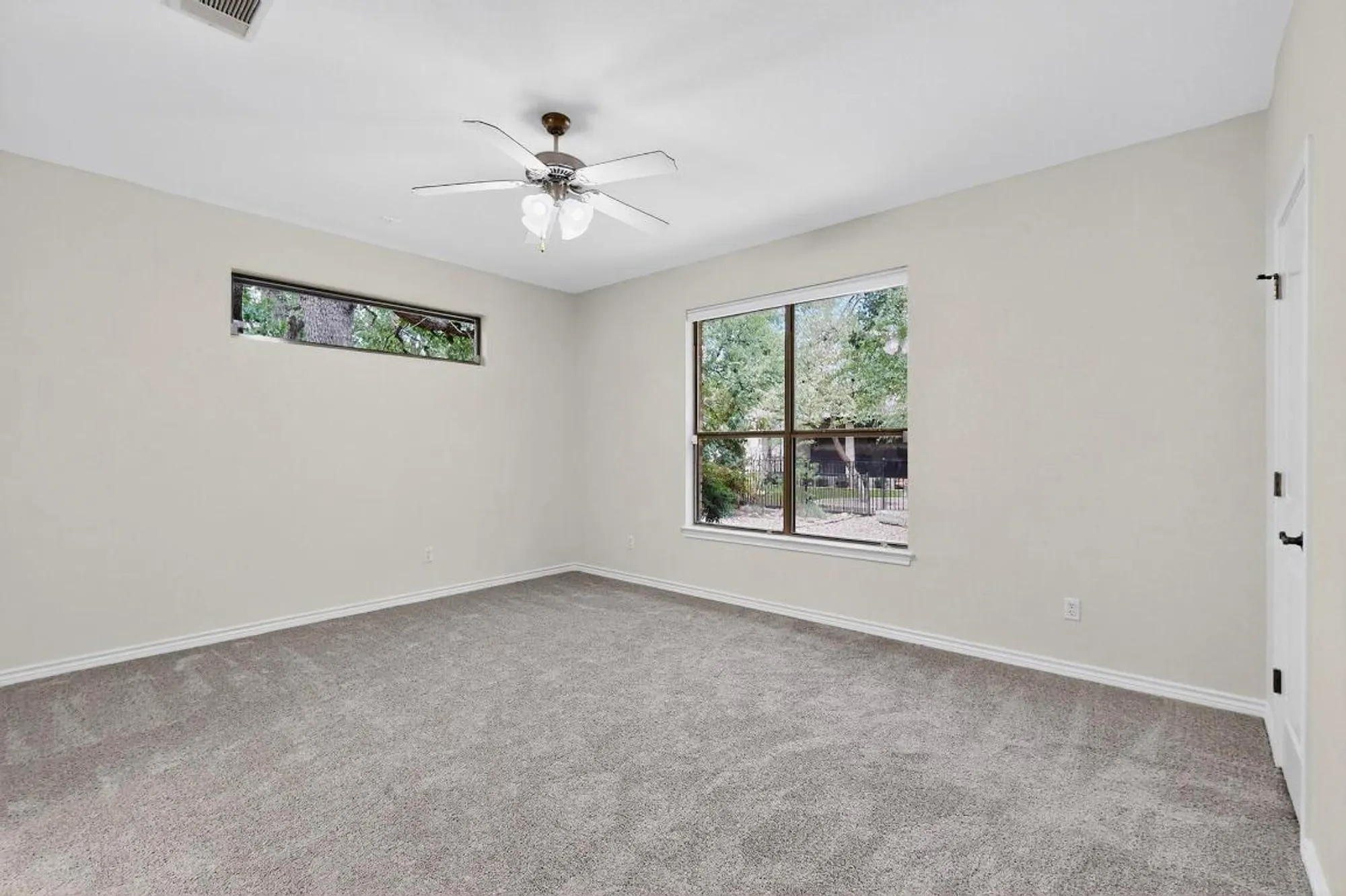 Property Slideshow image 21 of 40 | 714 enchanted rock trl, Georgetown, TX, 78633