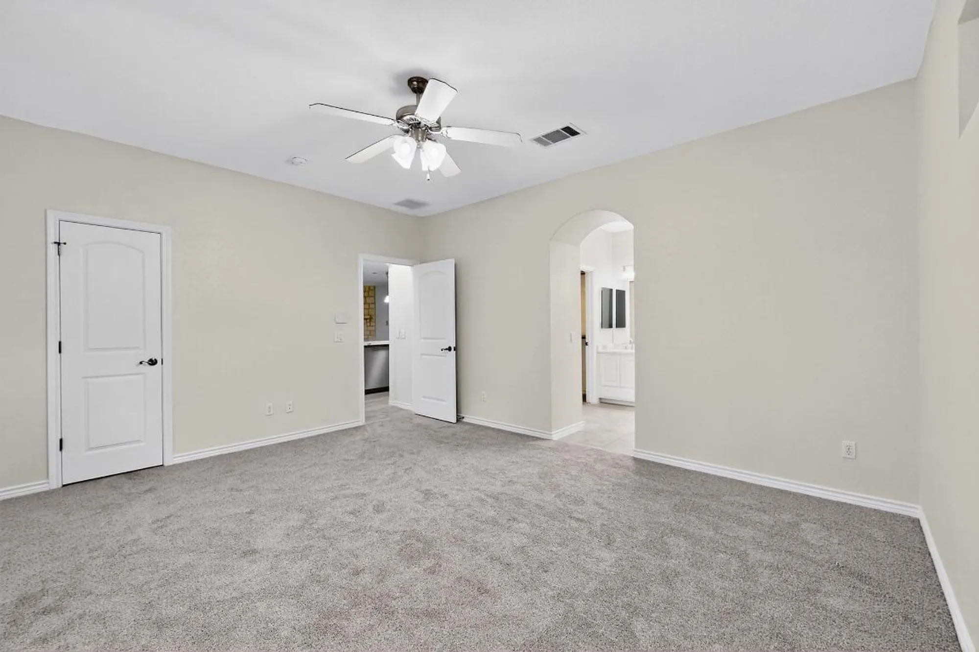 Property Slideshow image 22 of 40 | 714 enchanted rock trl, Georgetown, TX, 78633