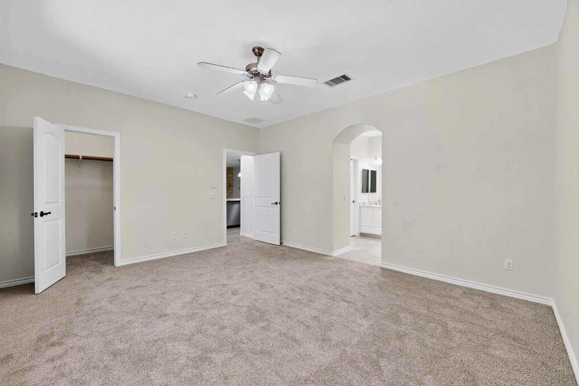 Property Slideshow image 23 of 40 | 714 enchanted rock trl, Georgetown, TX, 78633