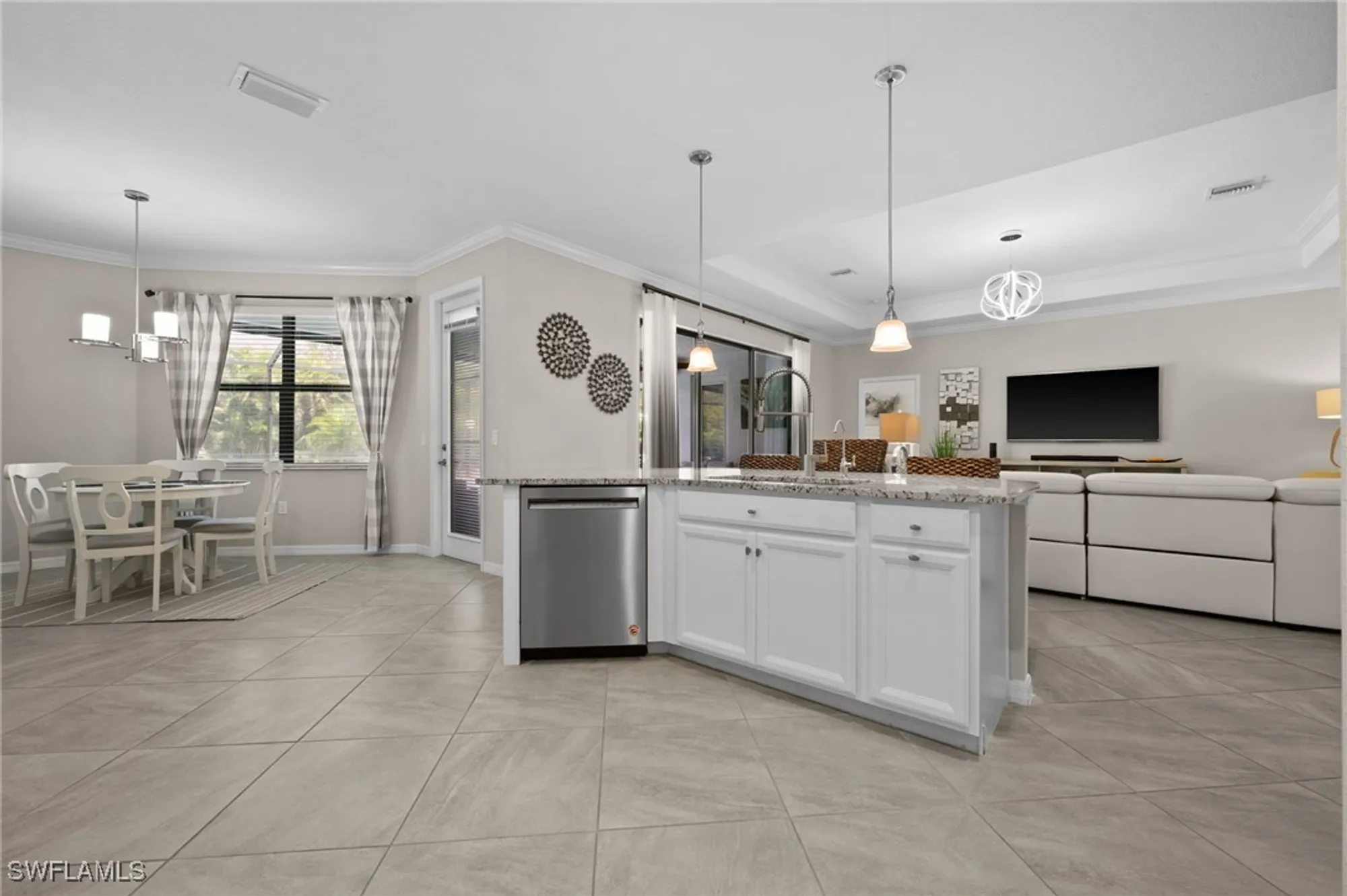 Property Slideshow image 17 of 42 | 11880 hickory estate cir, Fort Myers, FL, 33913