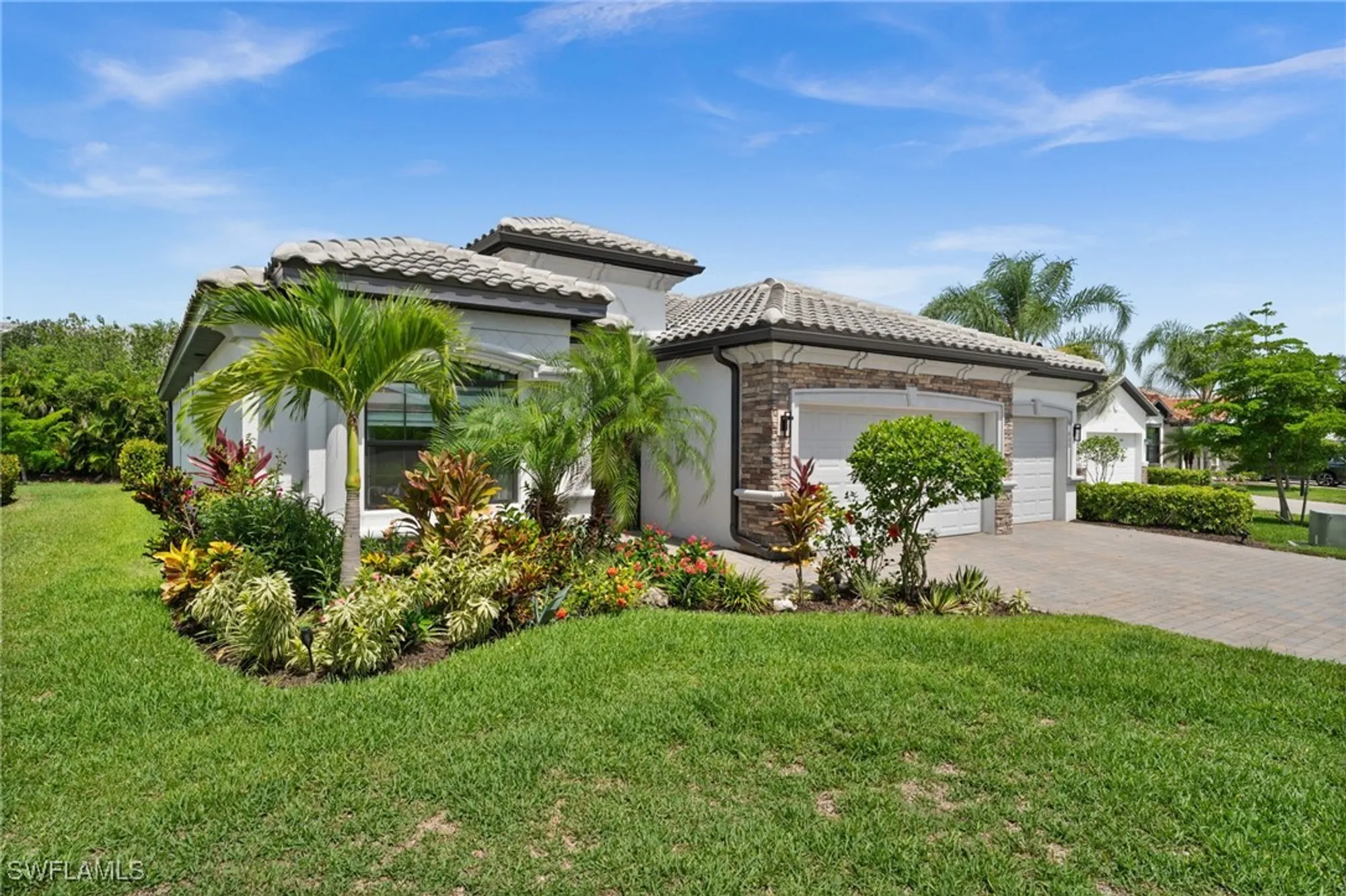 Property Slideshow image 1 of 42 | 11880 hickory estate cir, Fort Myers, FL, 33913