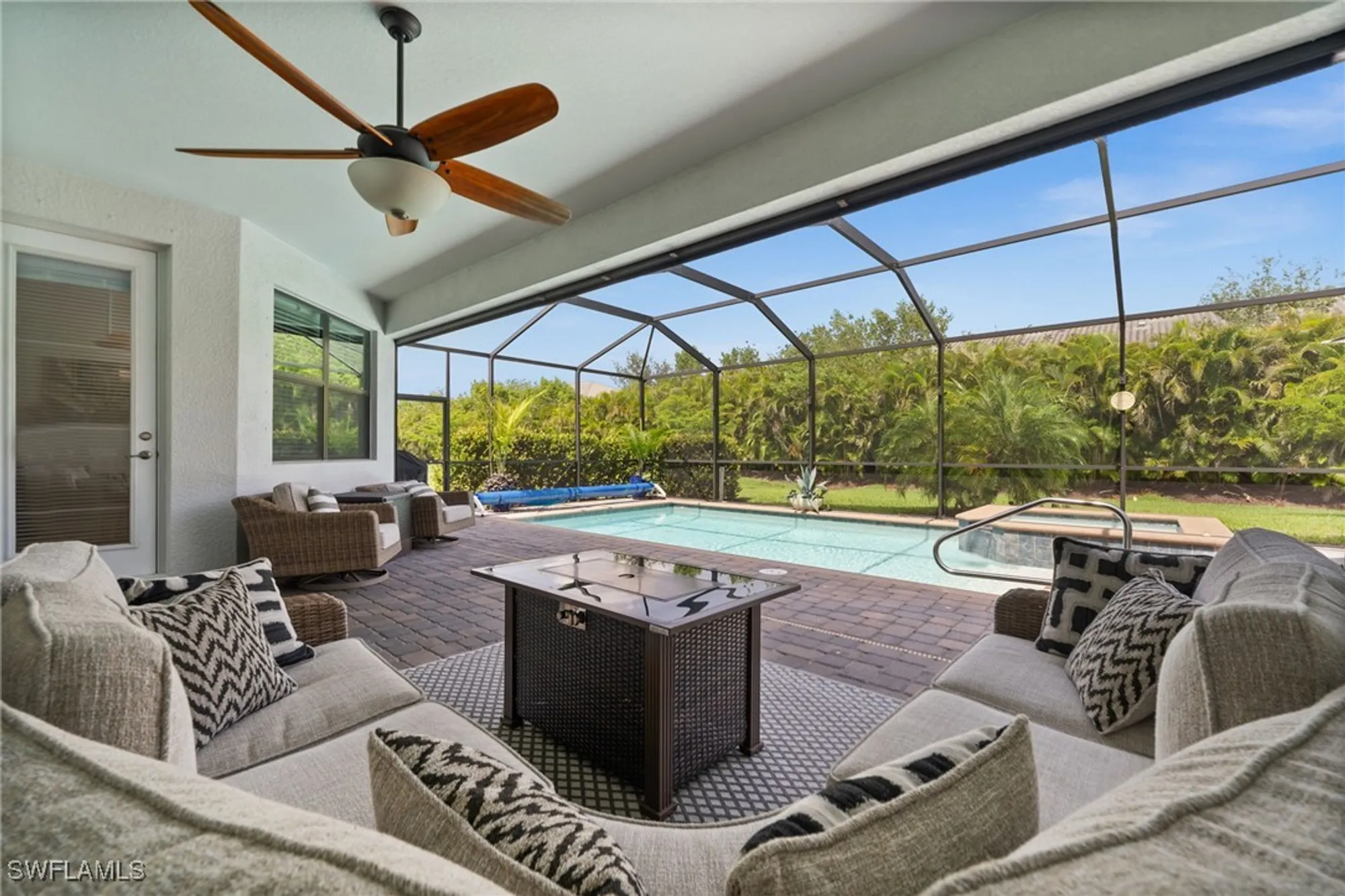 Property Slideshow image 9 of 42 | 11880 hickory estate cir, Fort Myers, FL, 33913