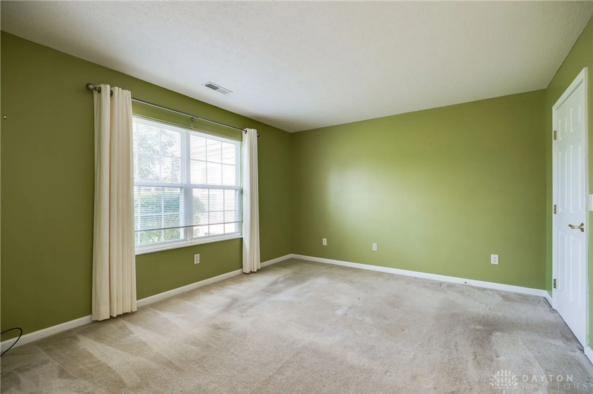 Property Slideshow image 26 of 36 | 5117 crescent ridge dr 11, Clayton, OH, 45315