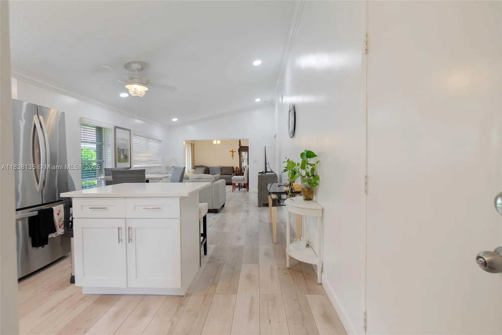 Property Slideshow image 4 of 24 | 8318 springtree rd, Boca Raton, FL, 33496