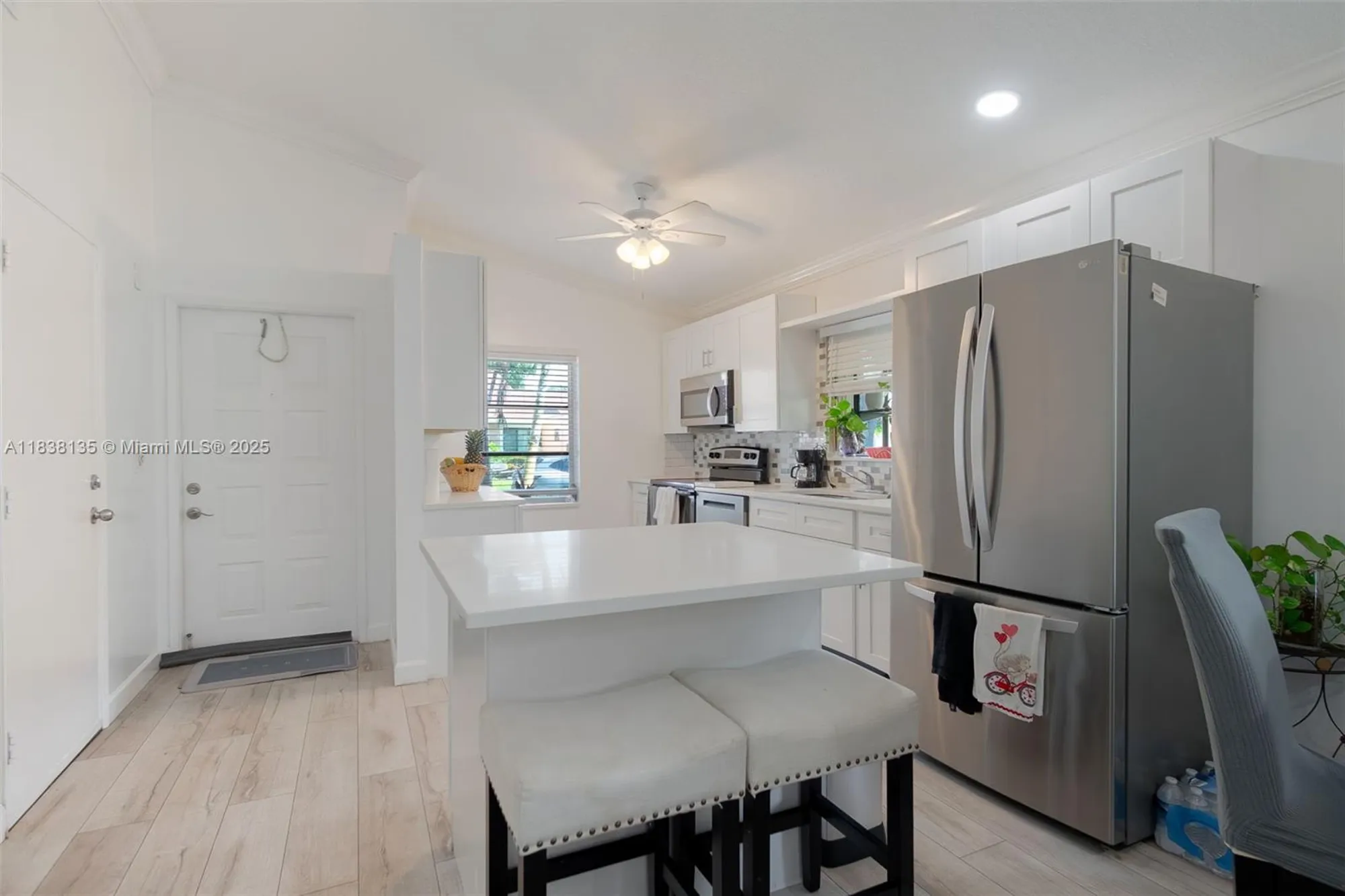 Property Slideshow image 5 of 24 | 8318 springtree rd, Boca Raton, FL, 33496