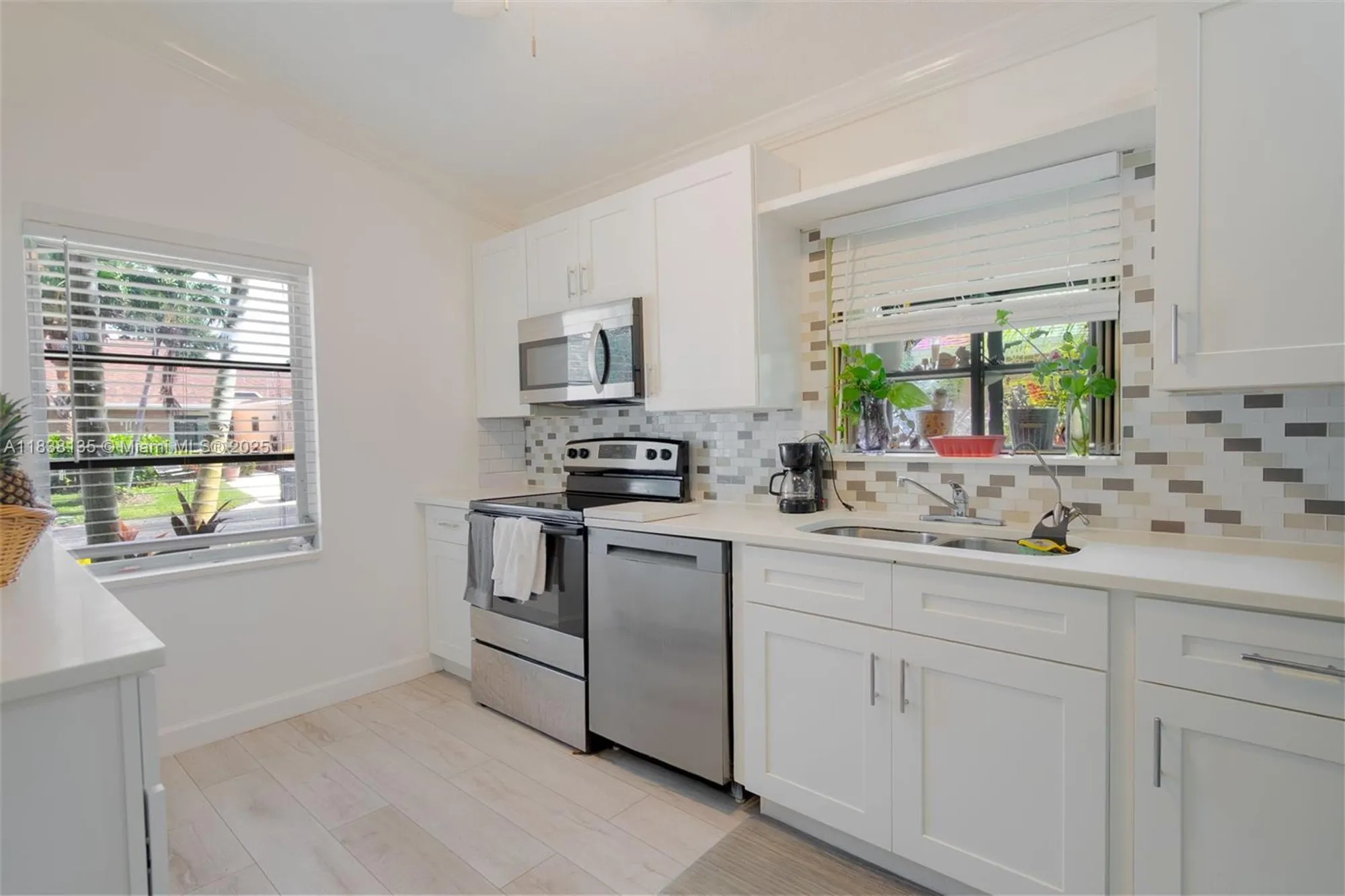 Property Slideshow image 6 of 24 | 8318 springtree rd, Boca Raton, FL, 33496