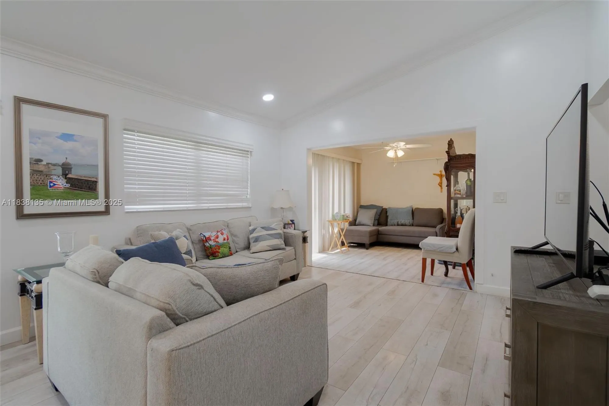 Property Slideshow image 9 of 24 | 8318 springtree rd, Boca Raton, FL, 33496