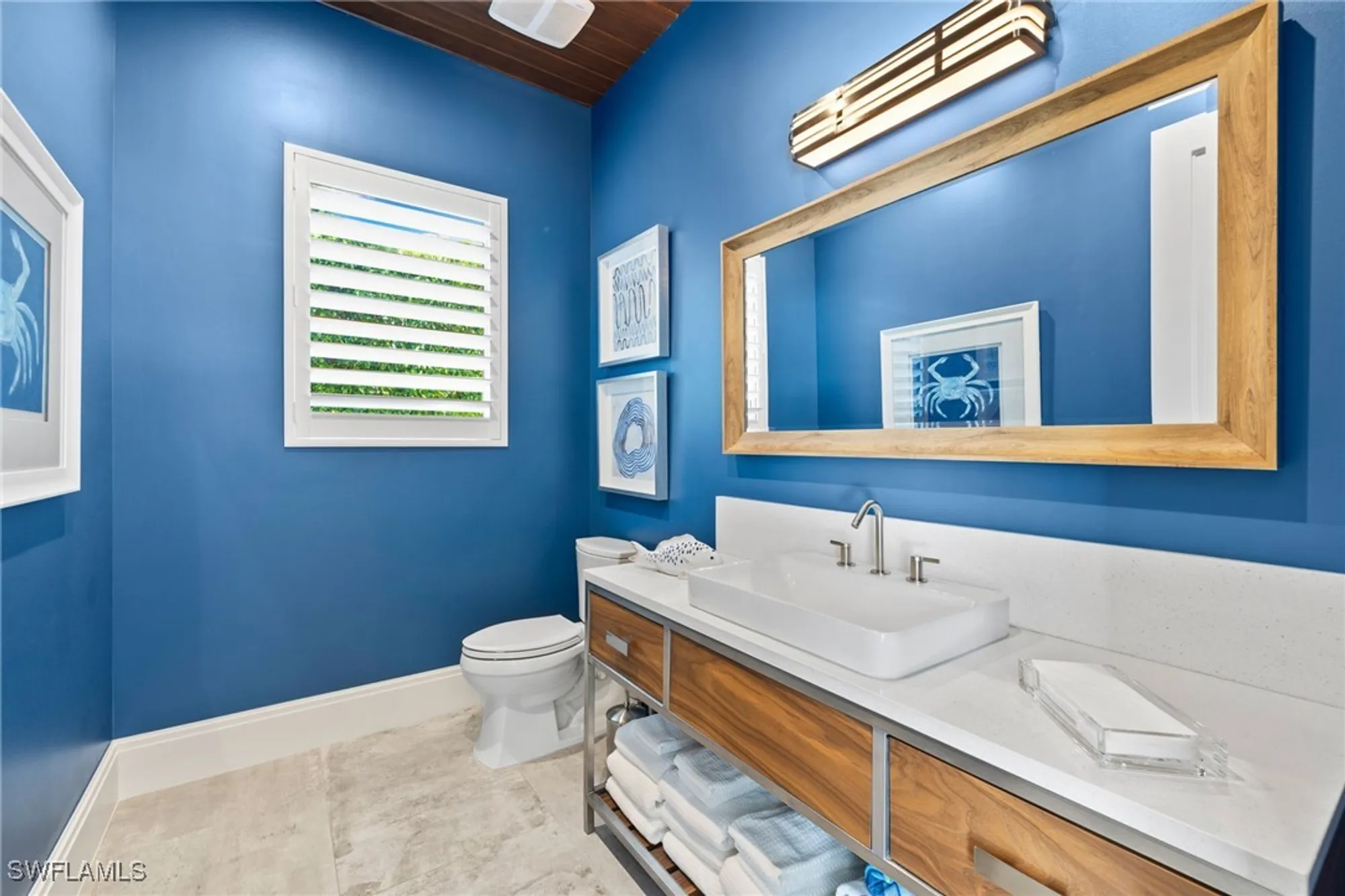 Property Slideshow image 17 of 39 | 745 riviera dr, Naples, FL, 34103