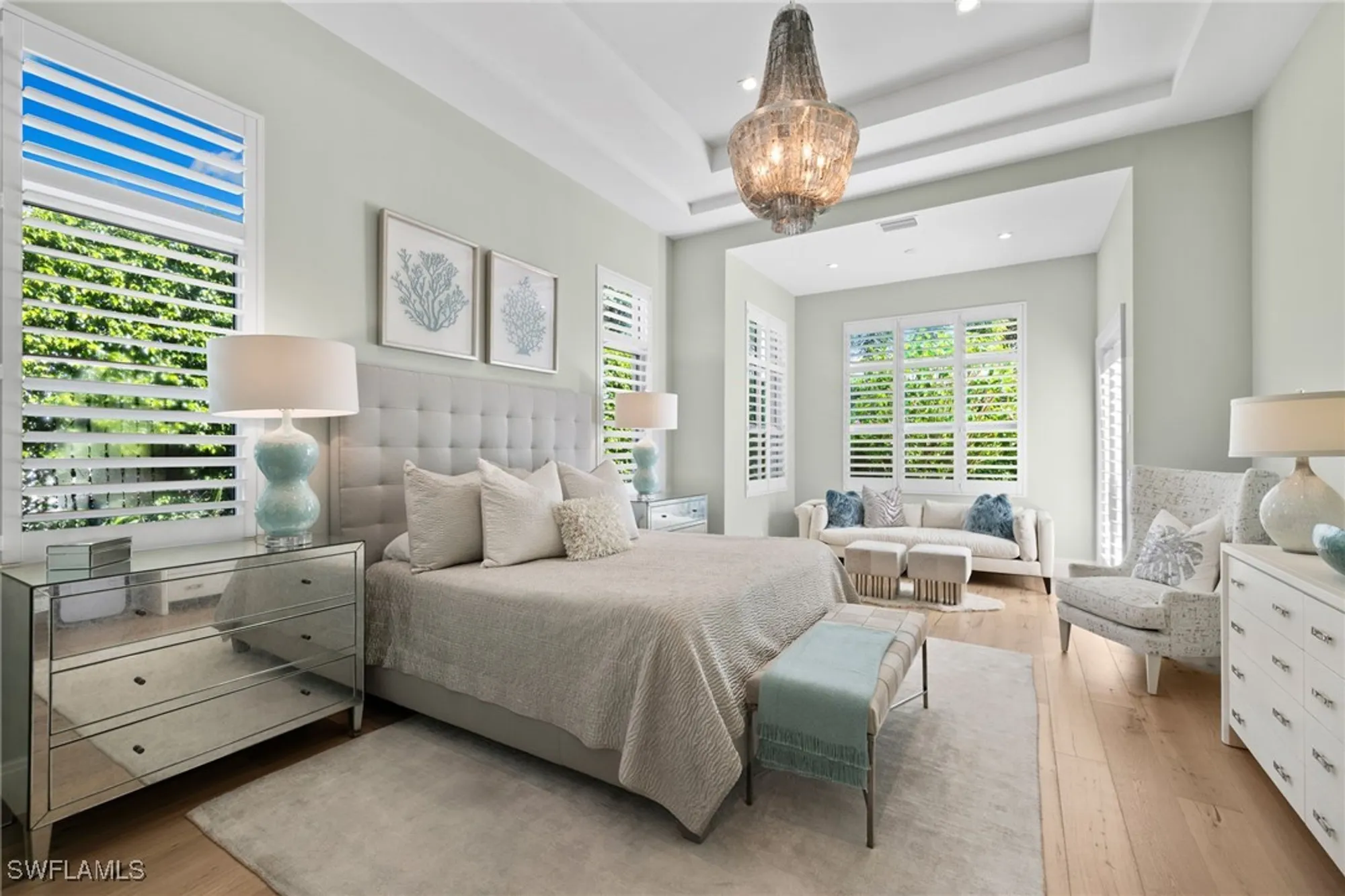 Property Slideshow image 13 of 39 | 745 riviera dr, Naples, FL, 34103