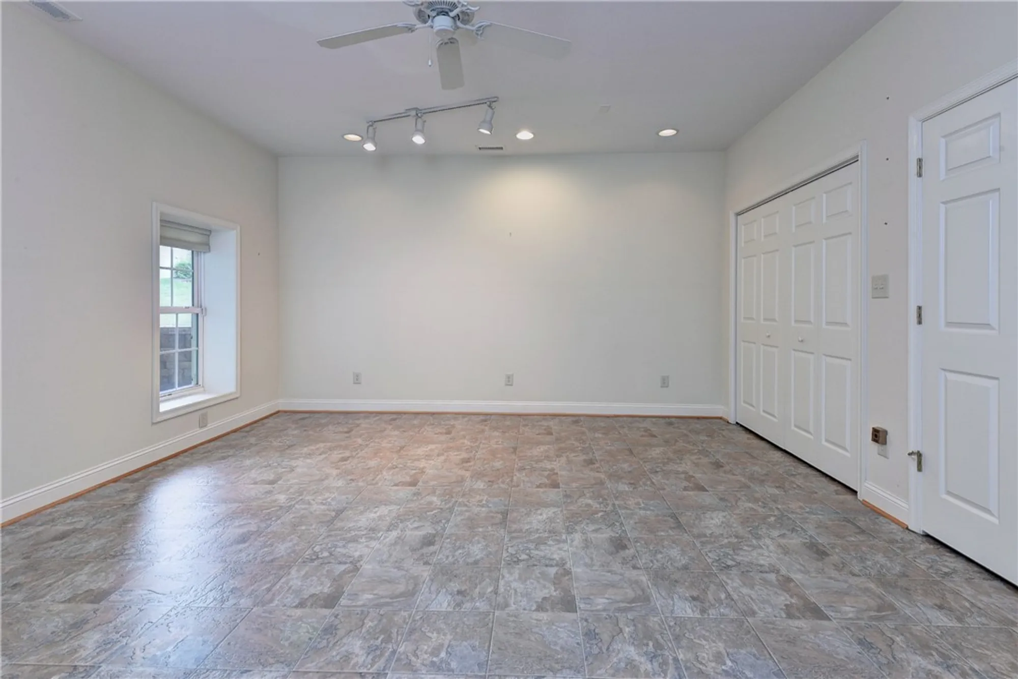 Property Slideshow image 44 of 49 | 6659 rexford ln, Williamsburg, VA, 23188