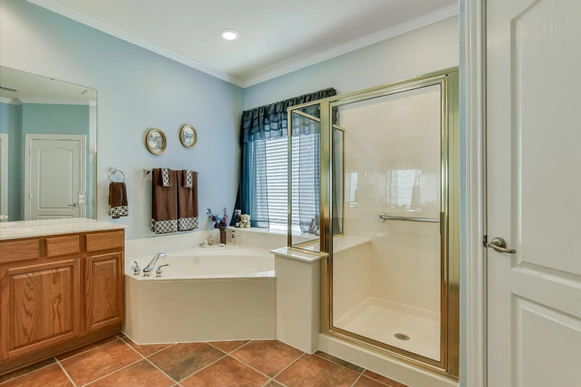 Property Slideshow image 13 of 26 | 116 travis dr, Georgetown, TX, 78633