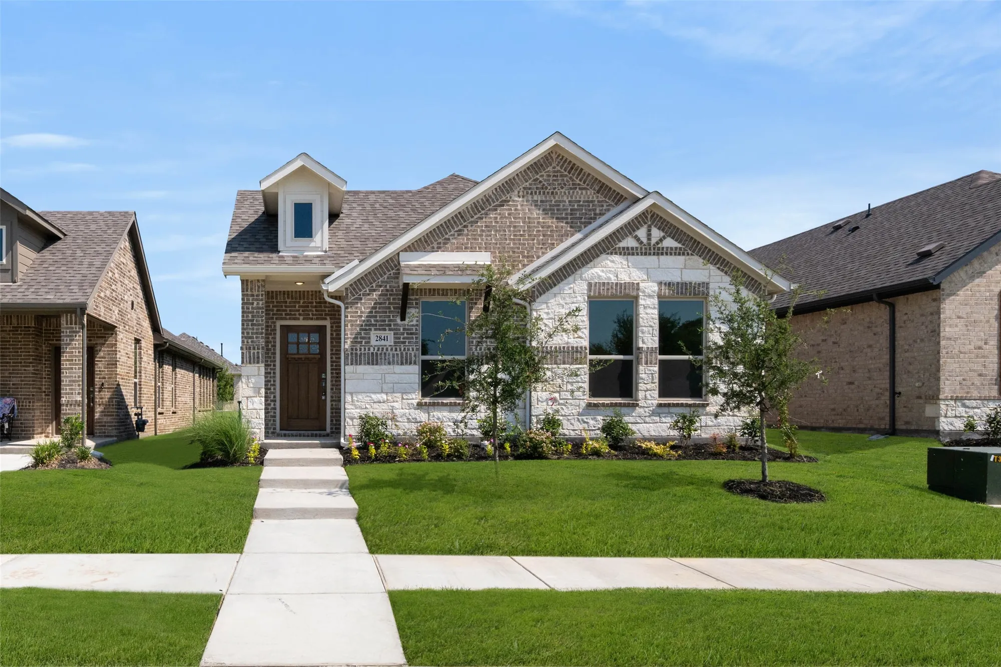 Property Slideshow image 1 of 40 | 2841 livestock dr, Midlothian, TX, 76065