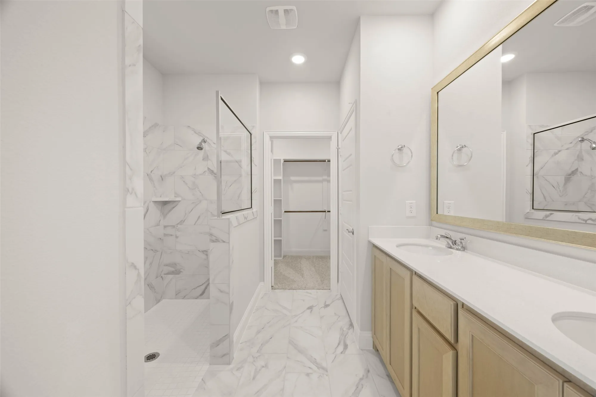 Property Slideshow image 32 of 40 | 2841 livestock dr, Midlothian, TX, 76065